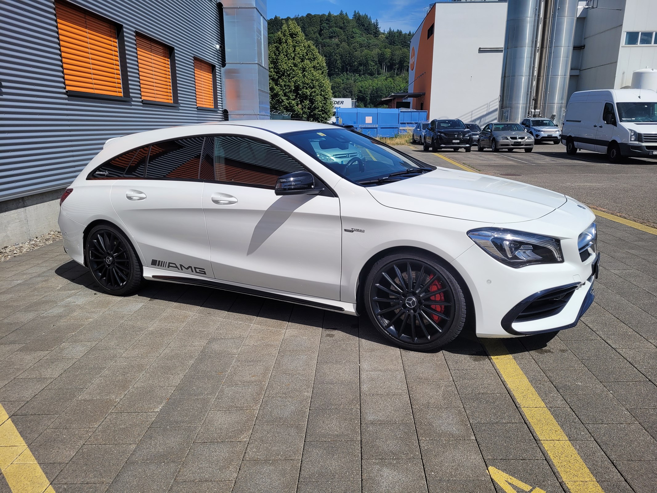 MERCEDES-BENZ CLA 45 AMG 4Matic Speedshift