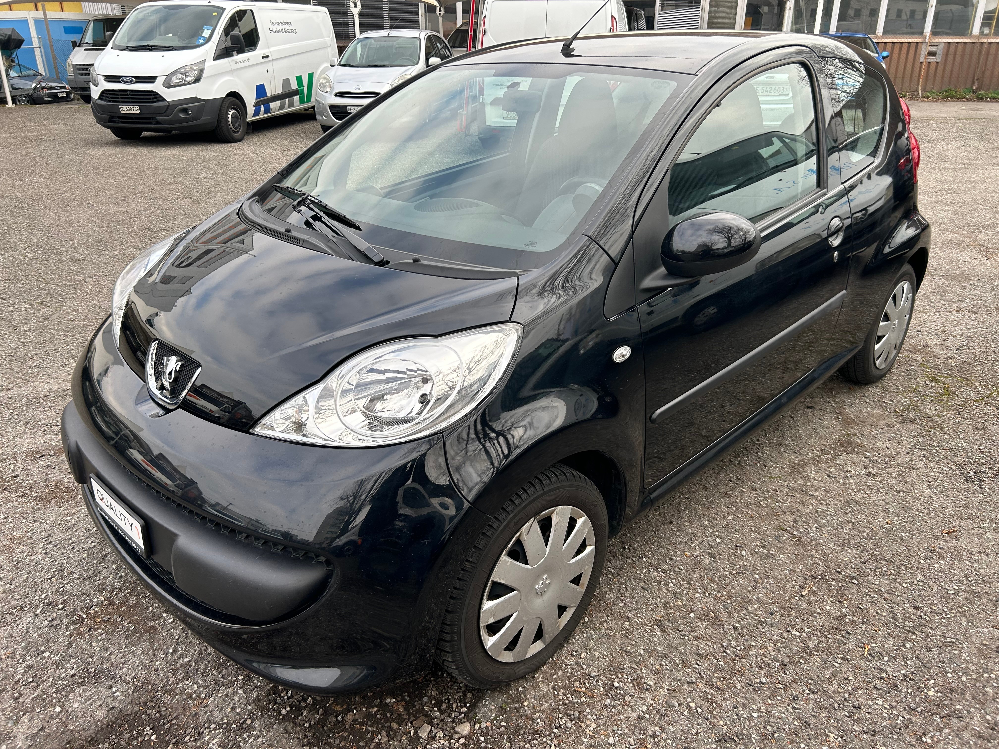 PEUGEOT 107 1.0 Trendy