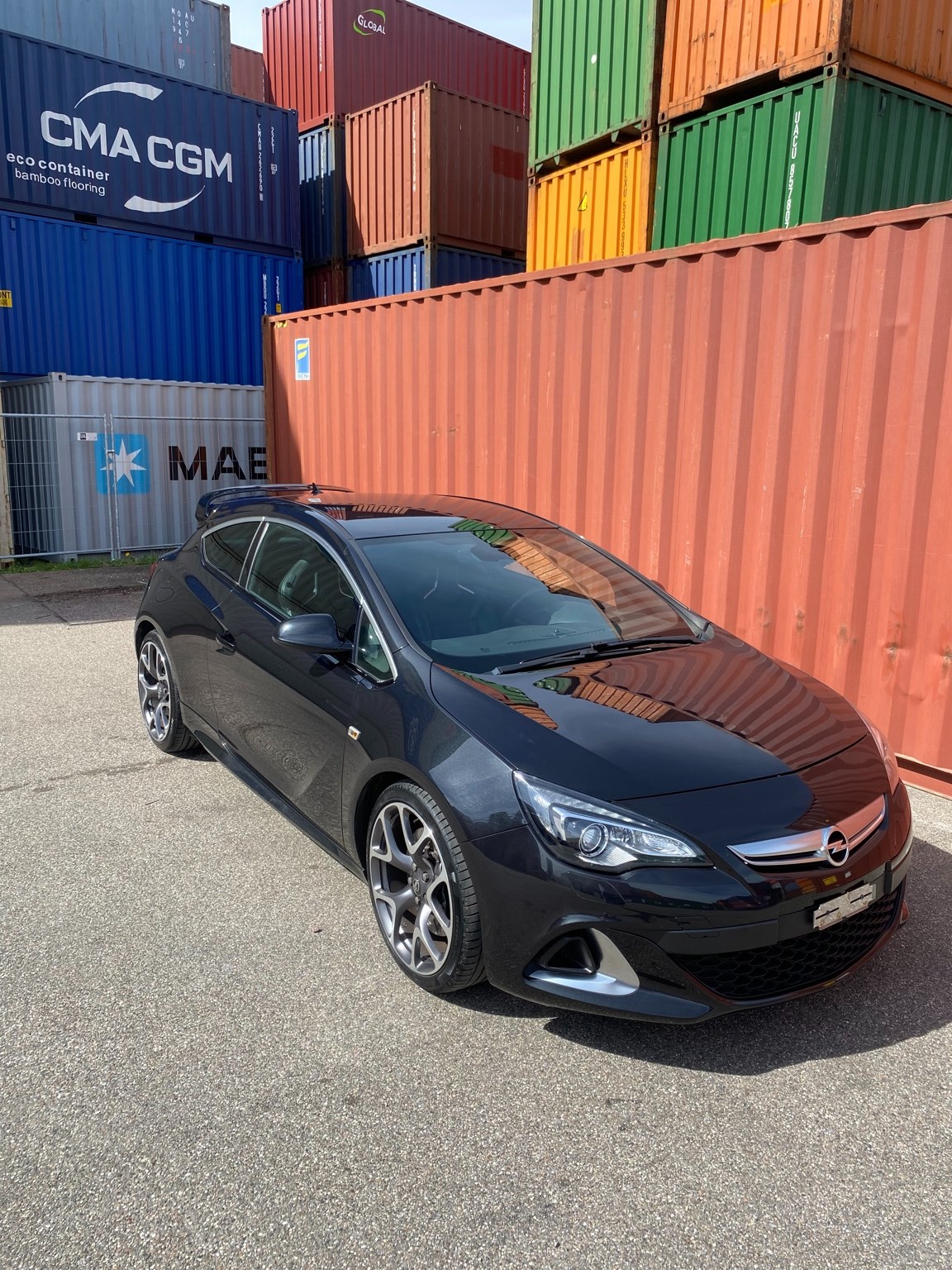 OPEL Astra GTC 2.0i 16V Turbo OPC