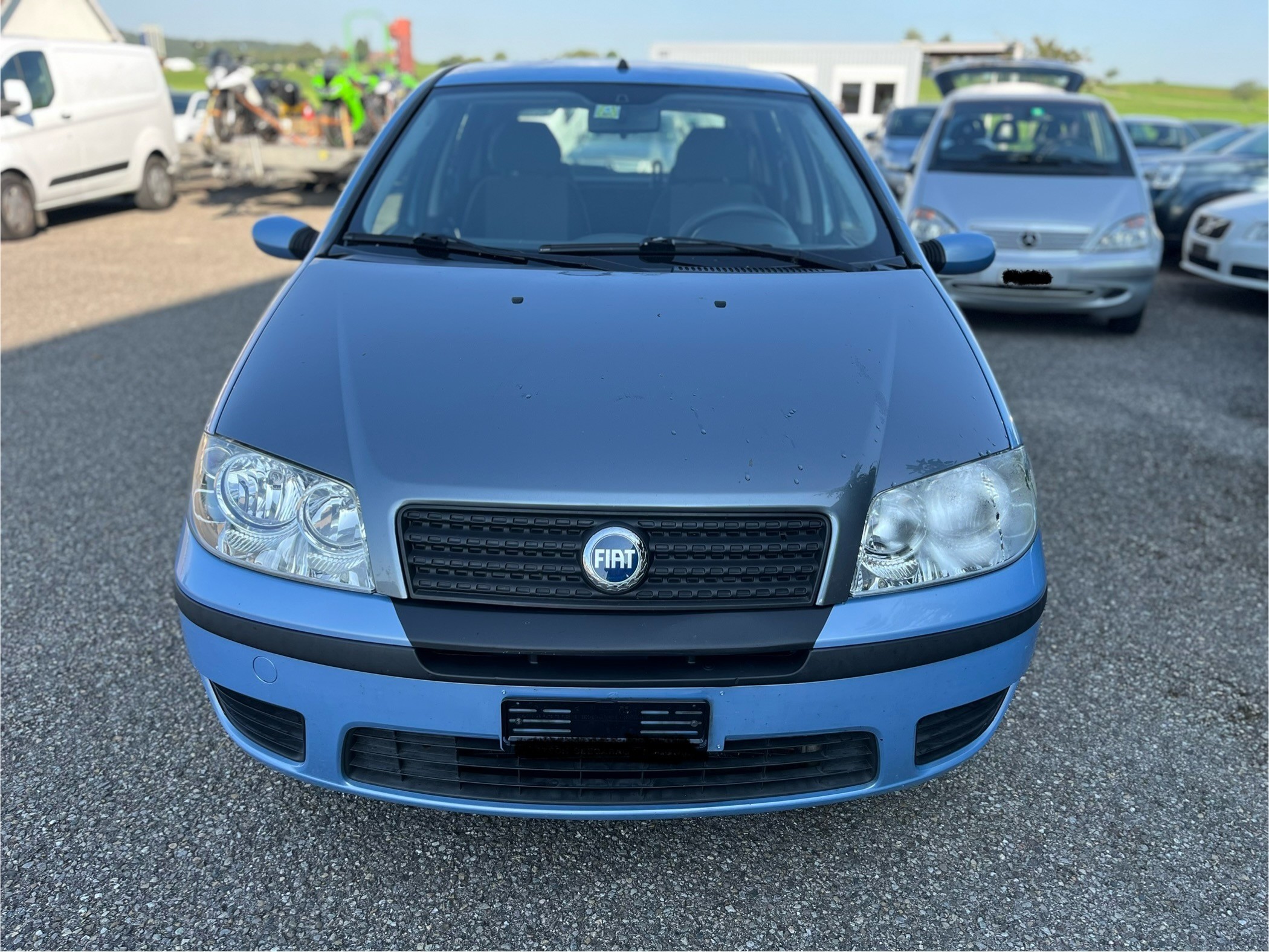 FIAT Fiat Punto Benzin sehr sauber und fährt sehr gut B04