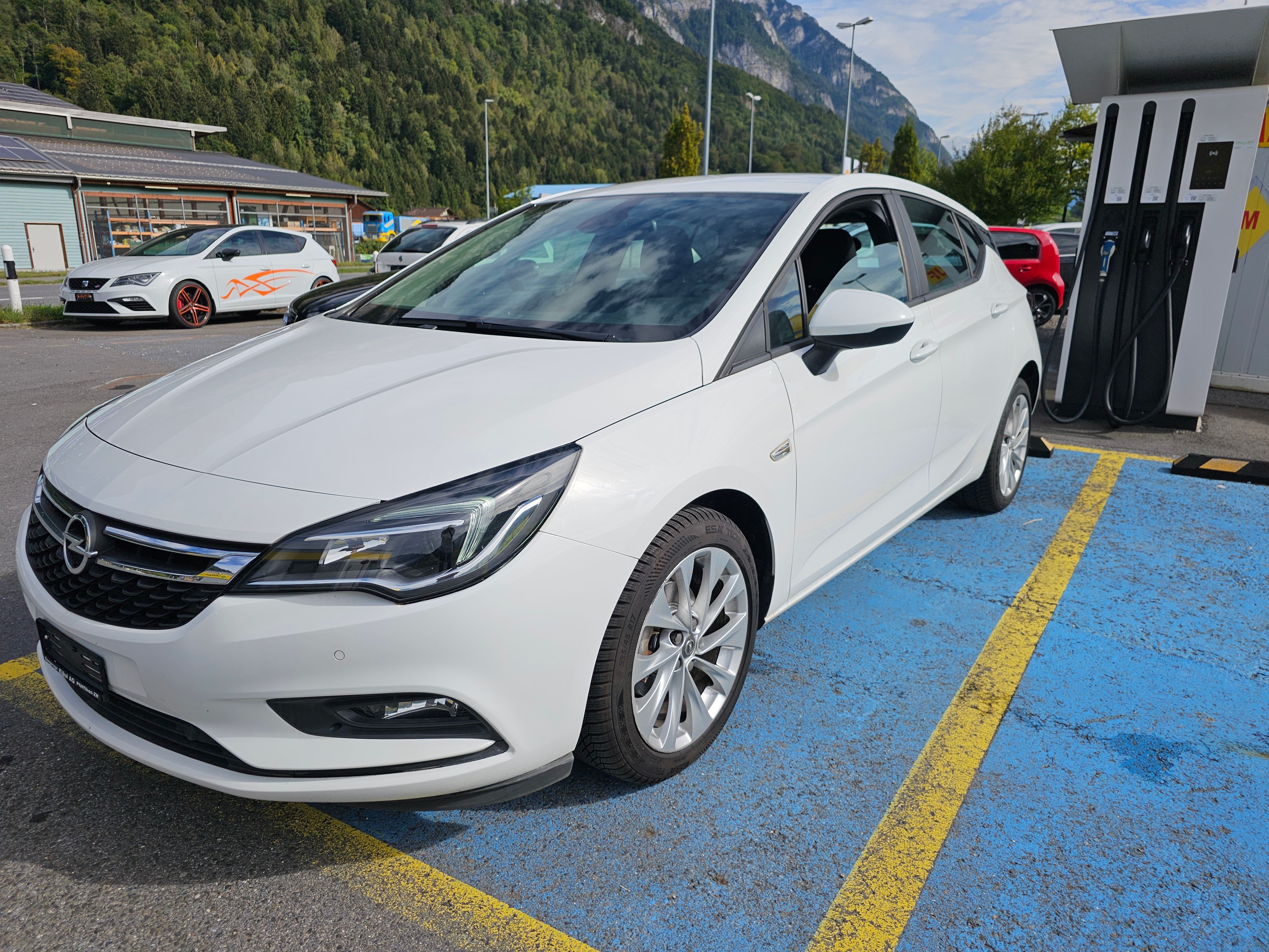 OPEL Astra 1.4i Turbo Enjoy Automatic