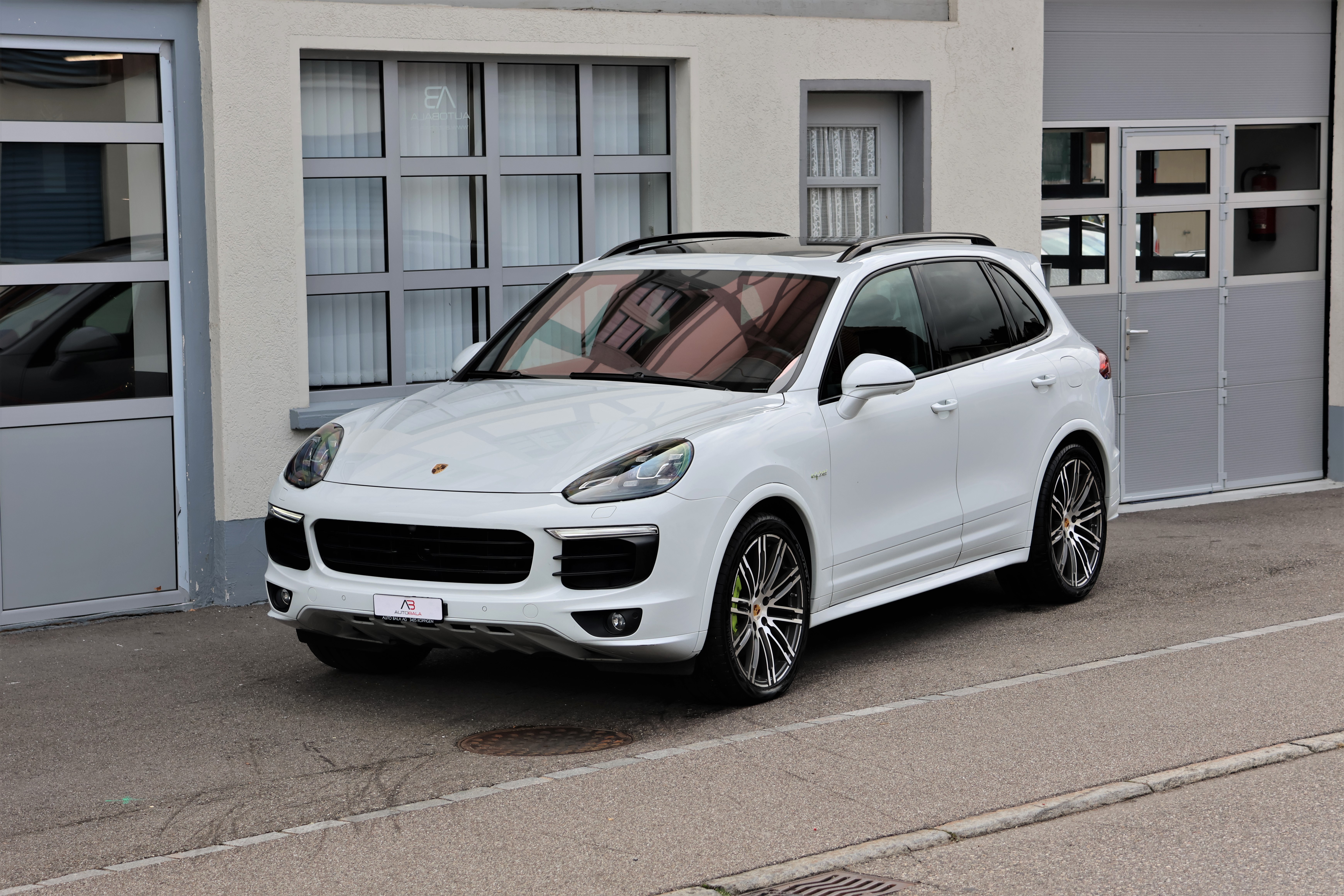 PORSCHE Cayenne S E-Hybrid Platinum Edition