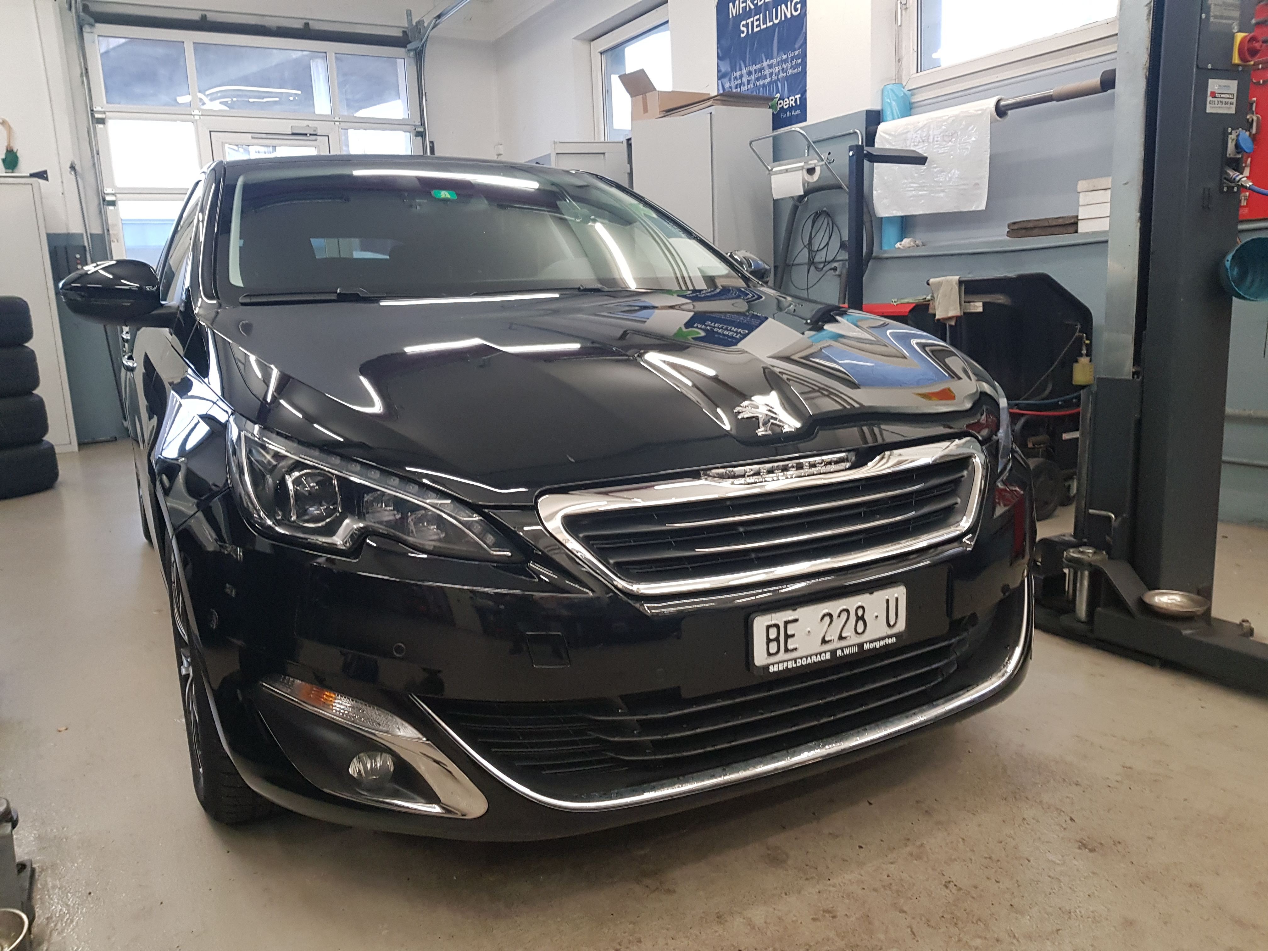 PEUGEOT 308 1.6 THP Allure