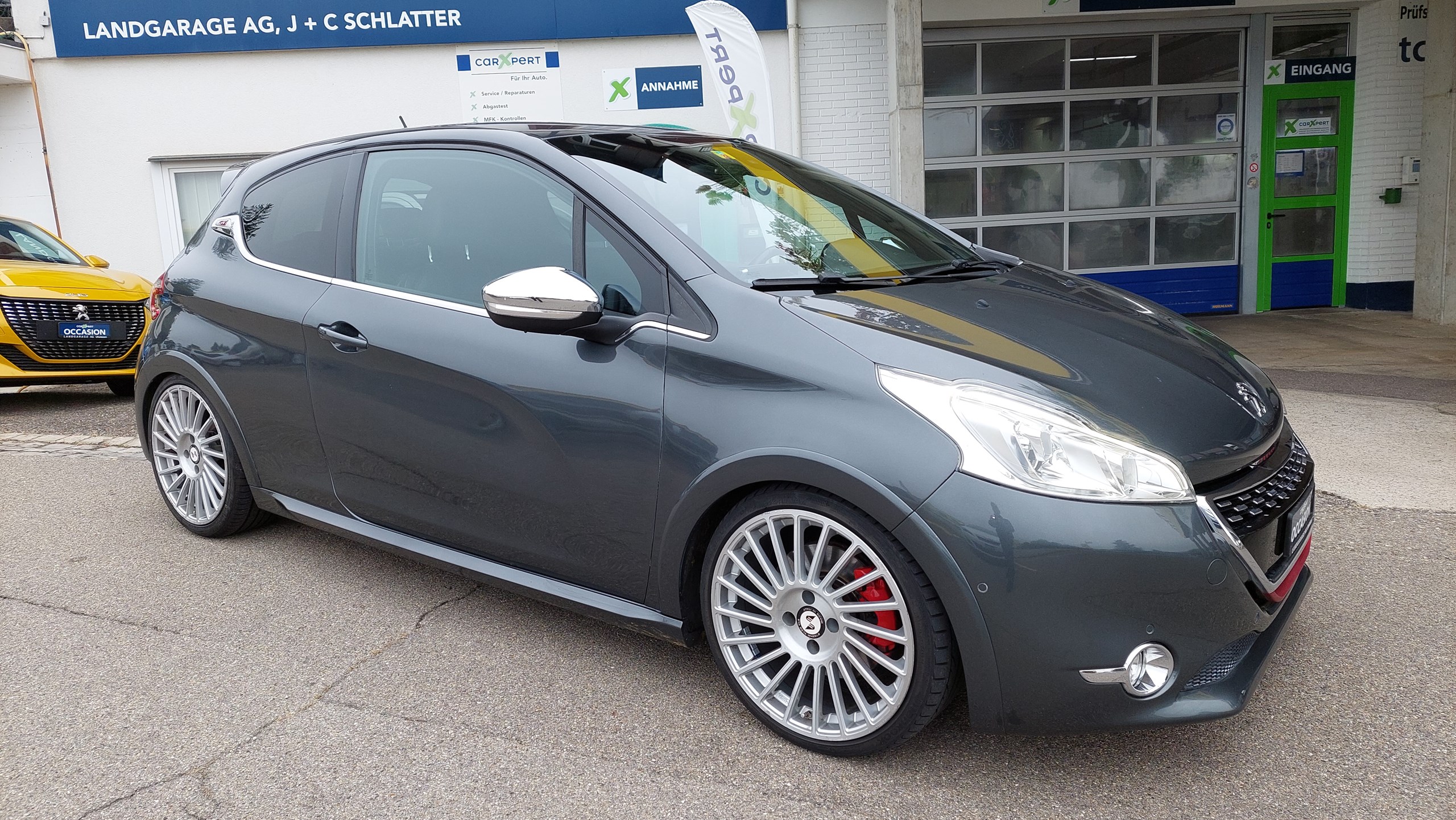 PEUGEOT 208 1.6 Turbo GTi