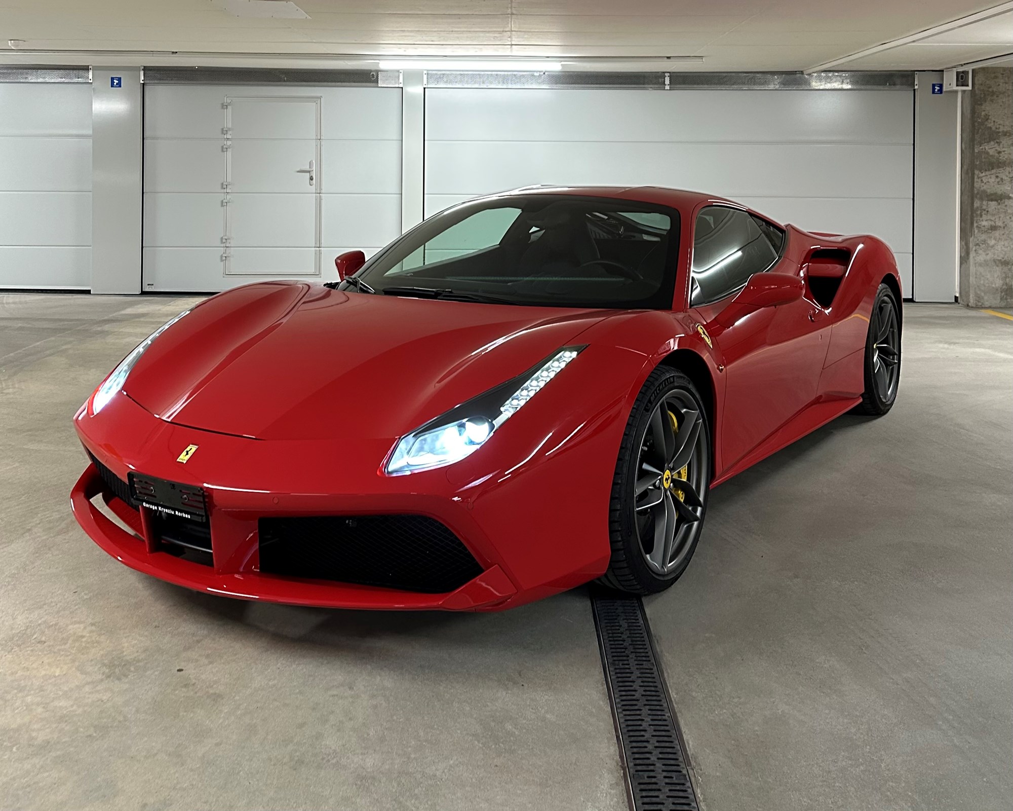 FERRARI 488 GTB 3.9 V8