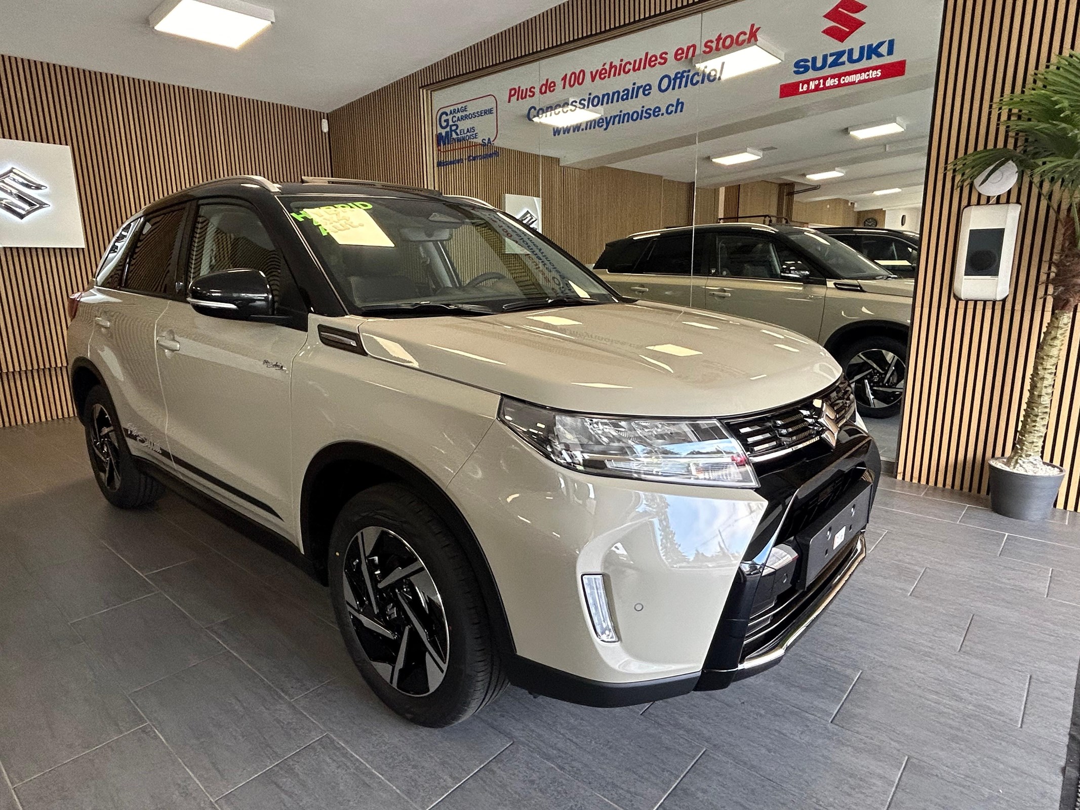 SUZUKI Vitara 1.5 Compact Top Hybrid 4x4