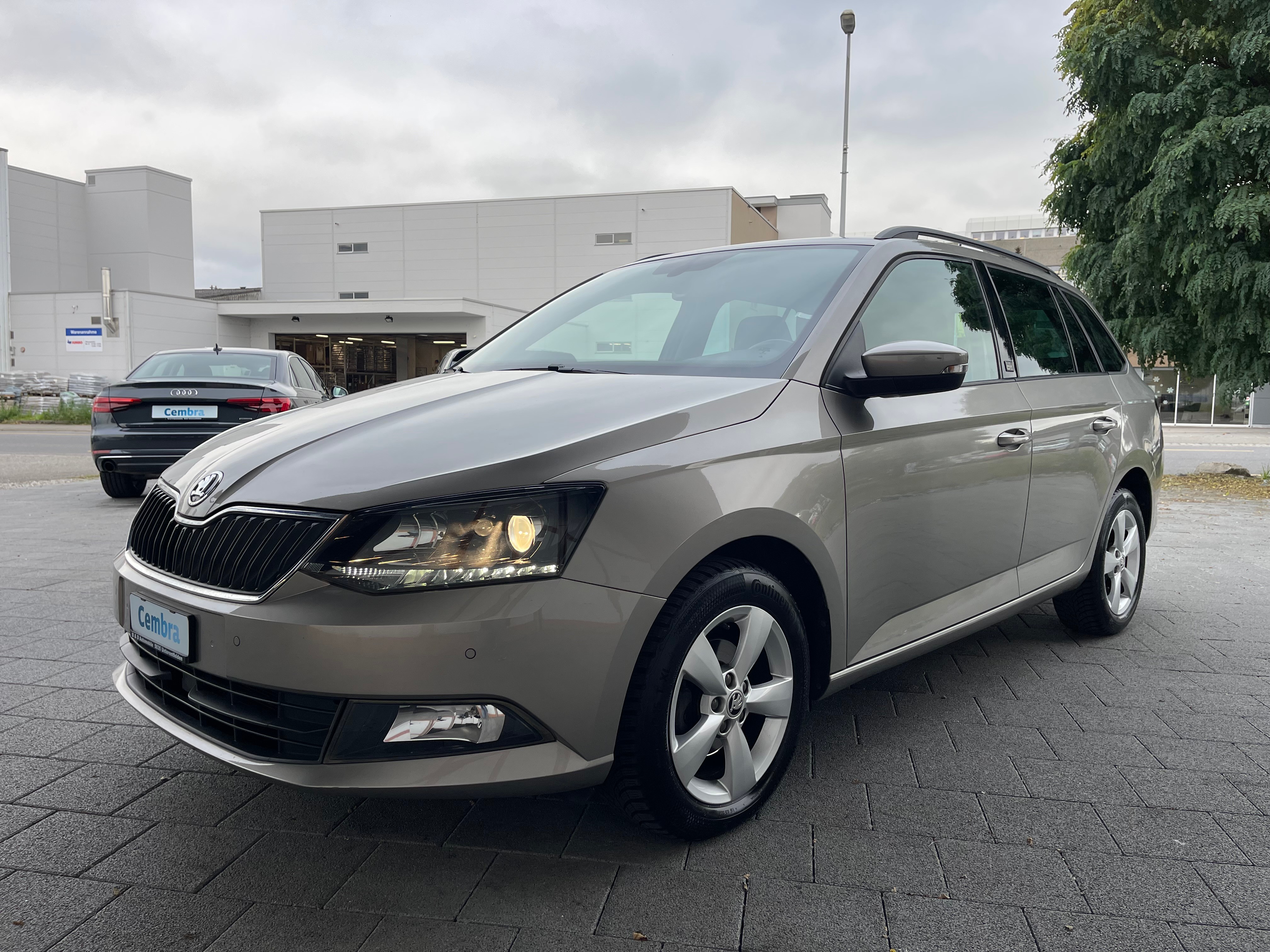 SKODA Fabia 1.2 TSI Swiss Joy