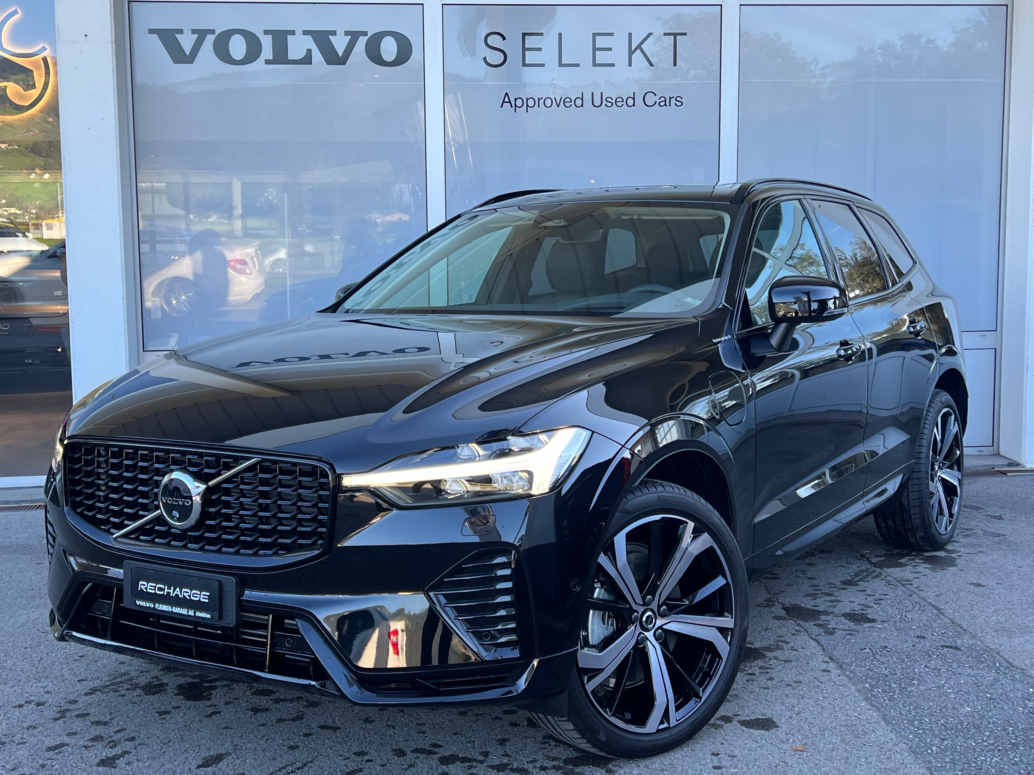 VOLVO XC60 T8 eAWD Ultim Dark