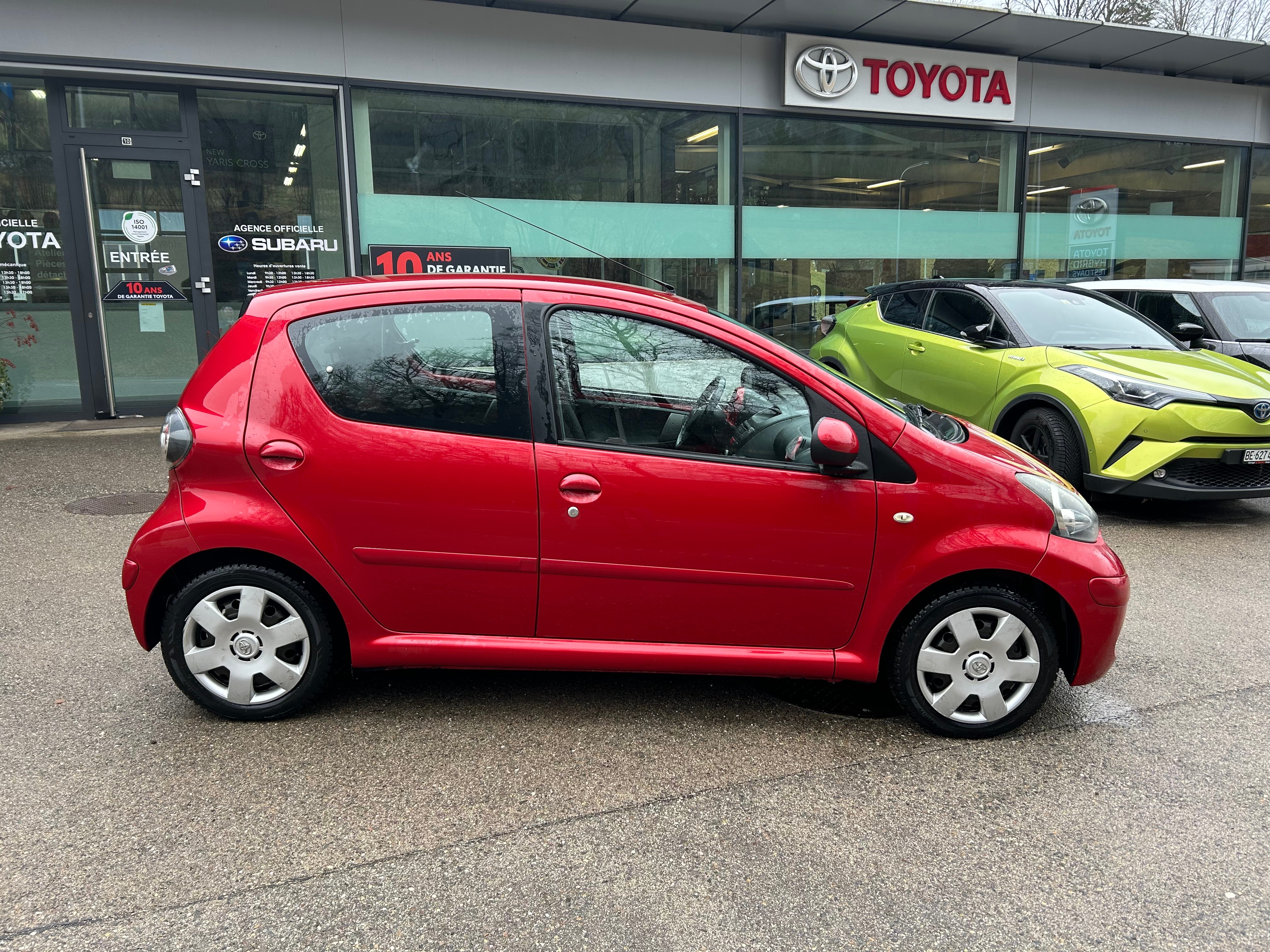 TOYOTA Aygo 1.0 Linea Luna