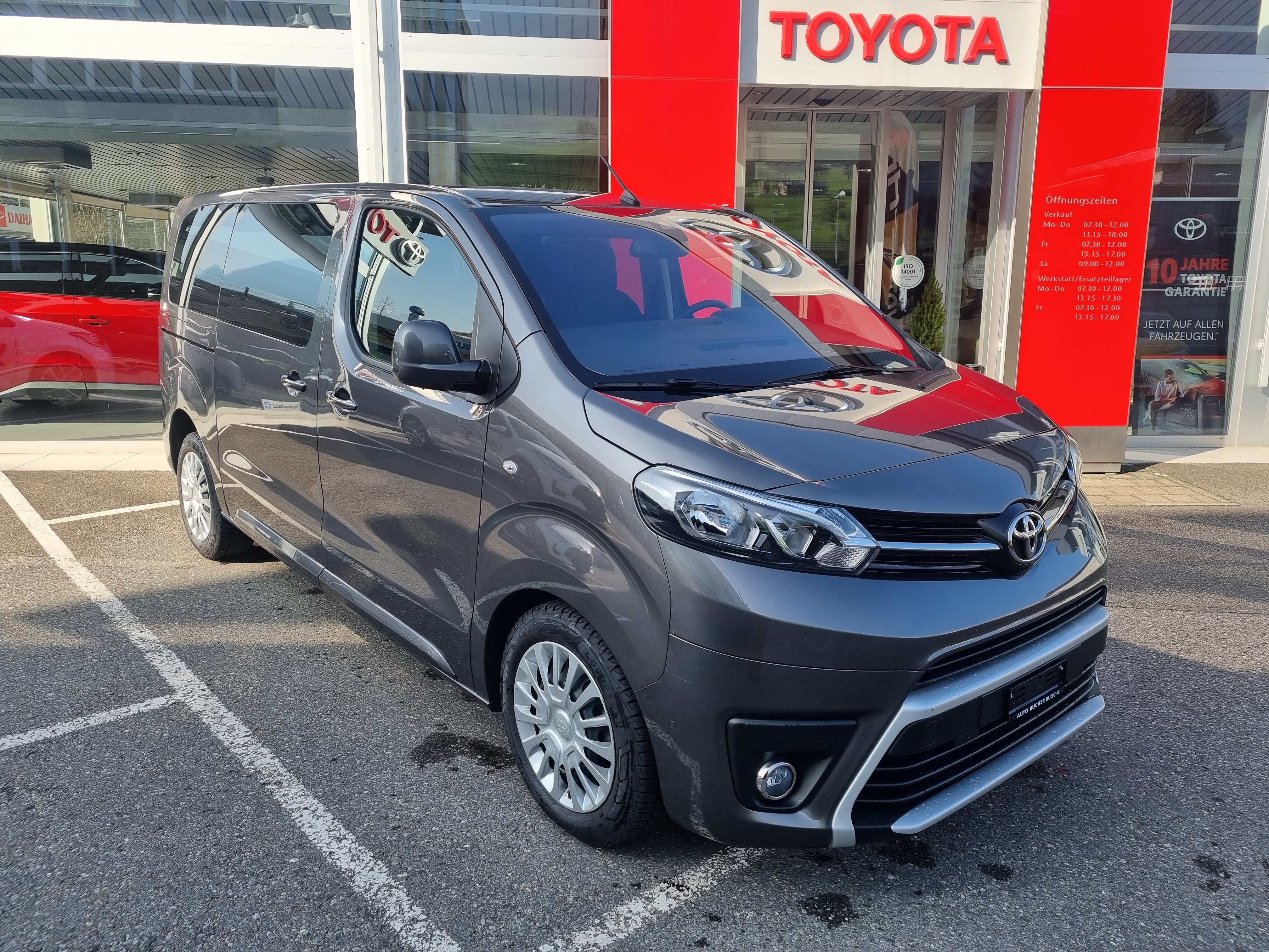 TOYOTA Proace Verso 2.0 D-4D Shuttle Medium Automatic