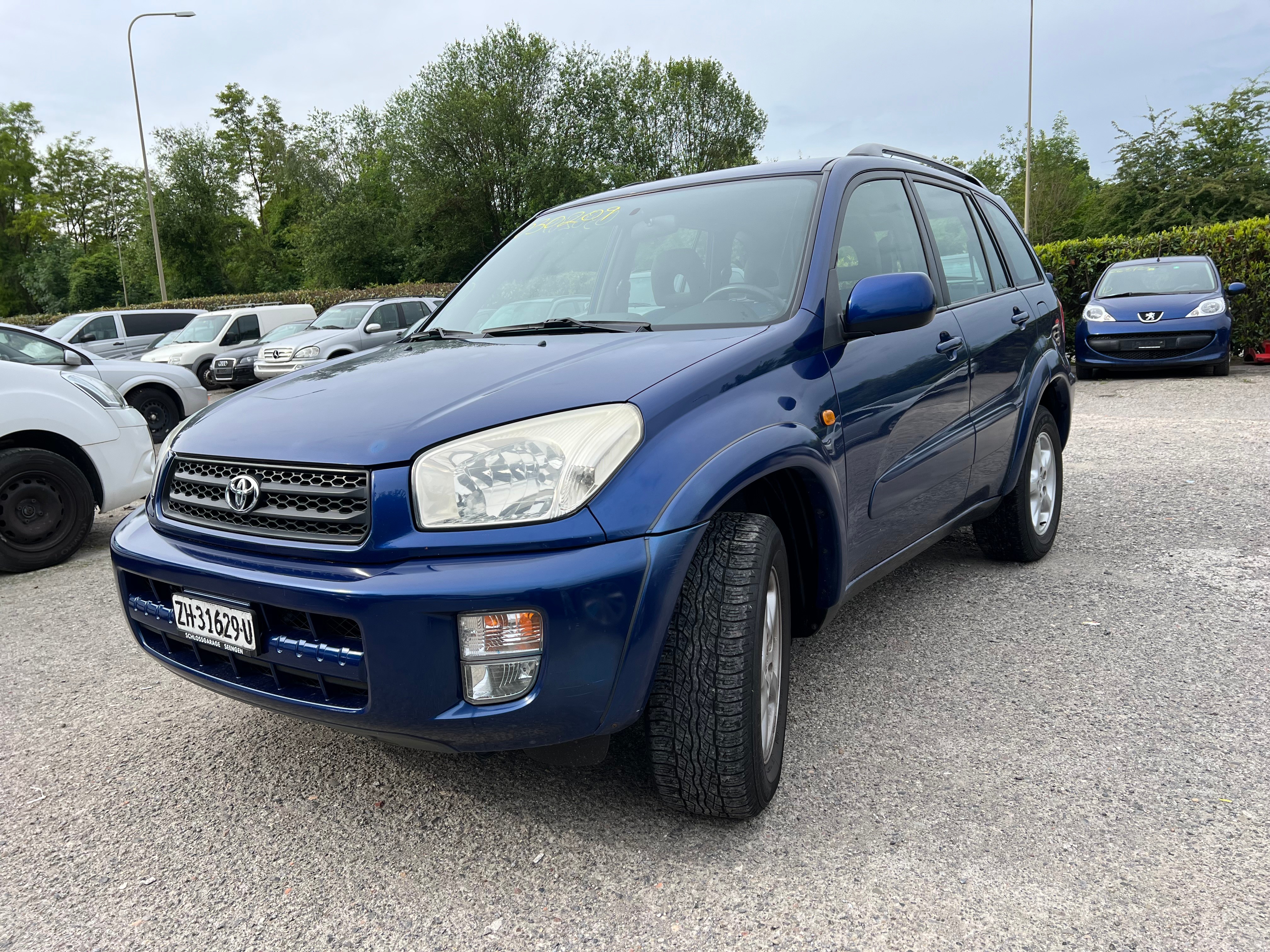 TOYOTA RAV-4