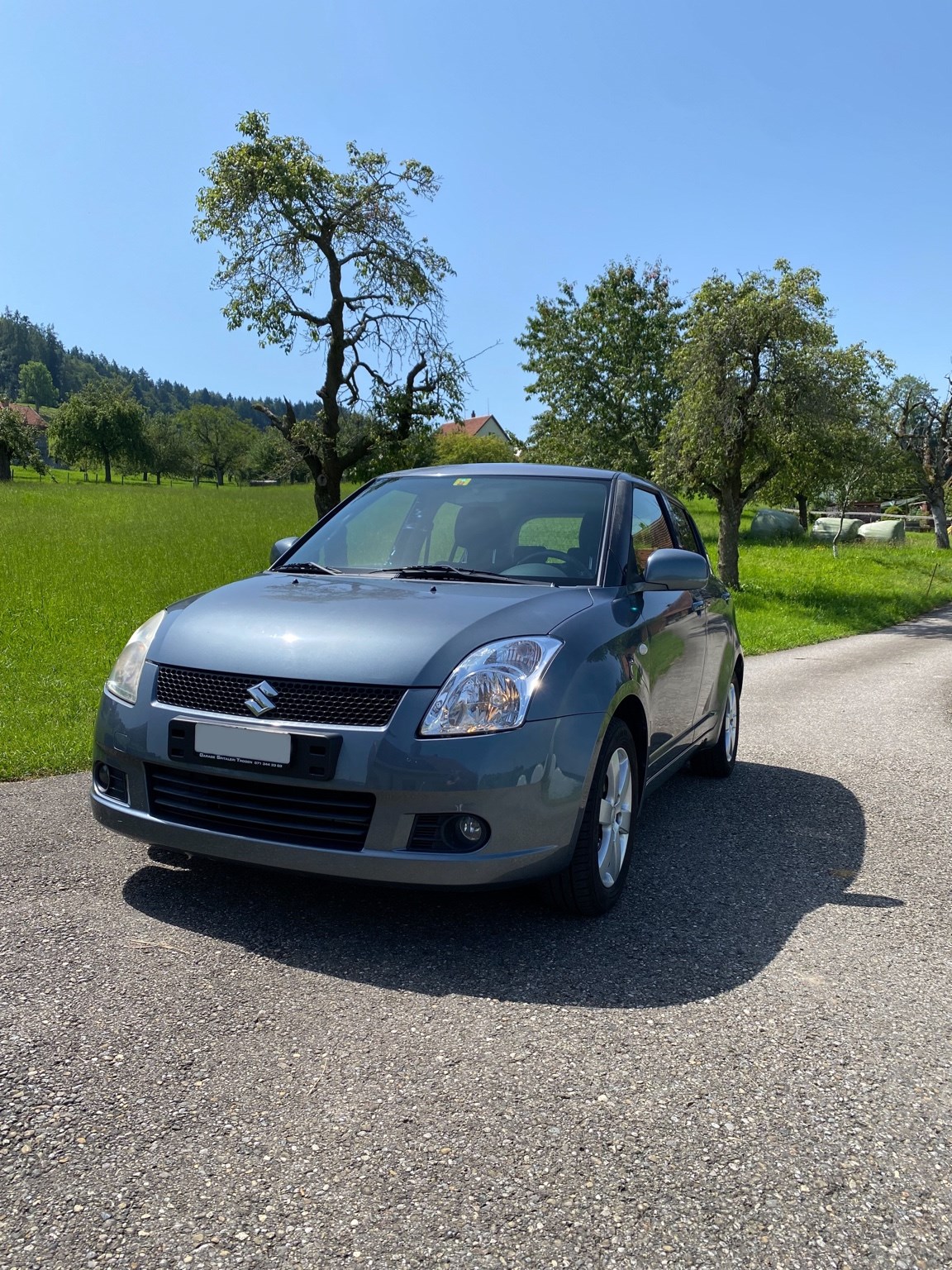 SUZUKI Swift 1.3i 16V GL Top 4x4