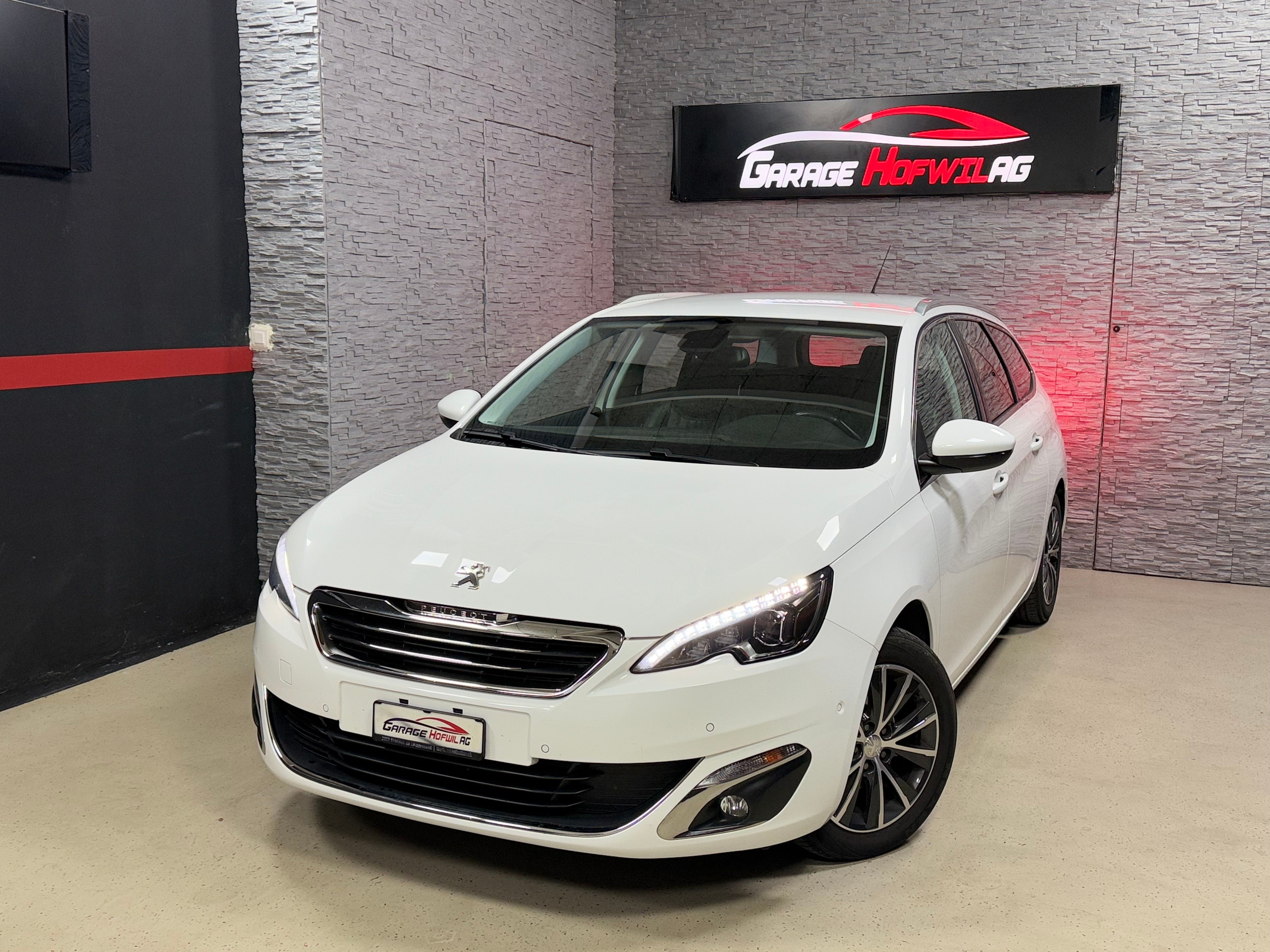 PEUGEOT 308 SW 1.2 THP Allure Automatic