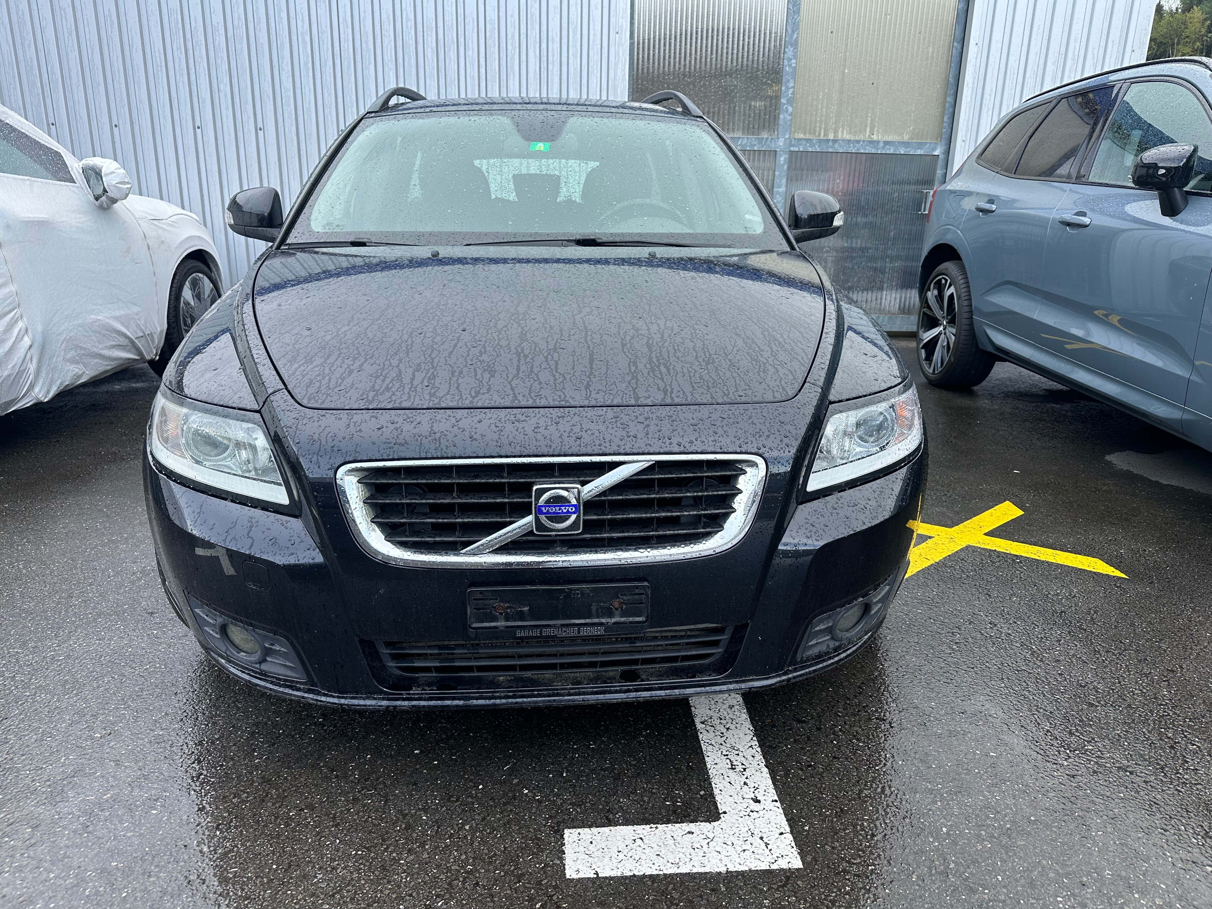 VOLVO V50 2.0D Momentum Powershift