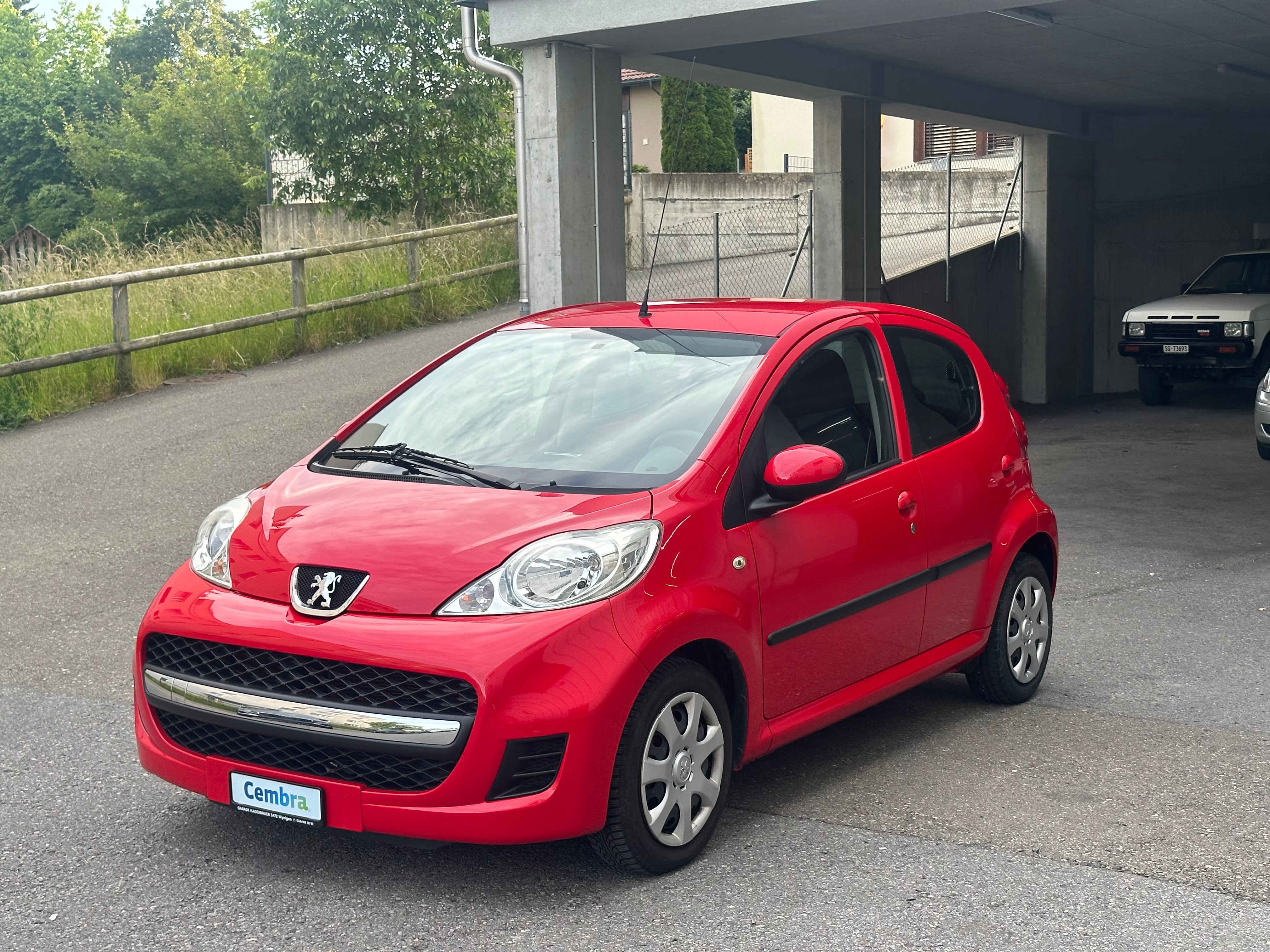 PEUGEOT 107 1.0 Trendy BMP5