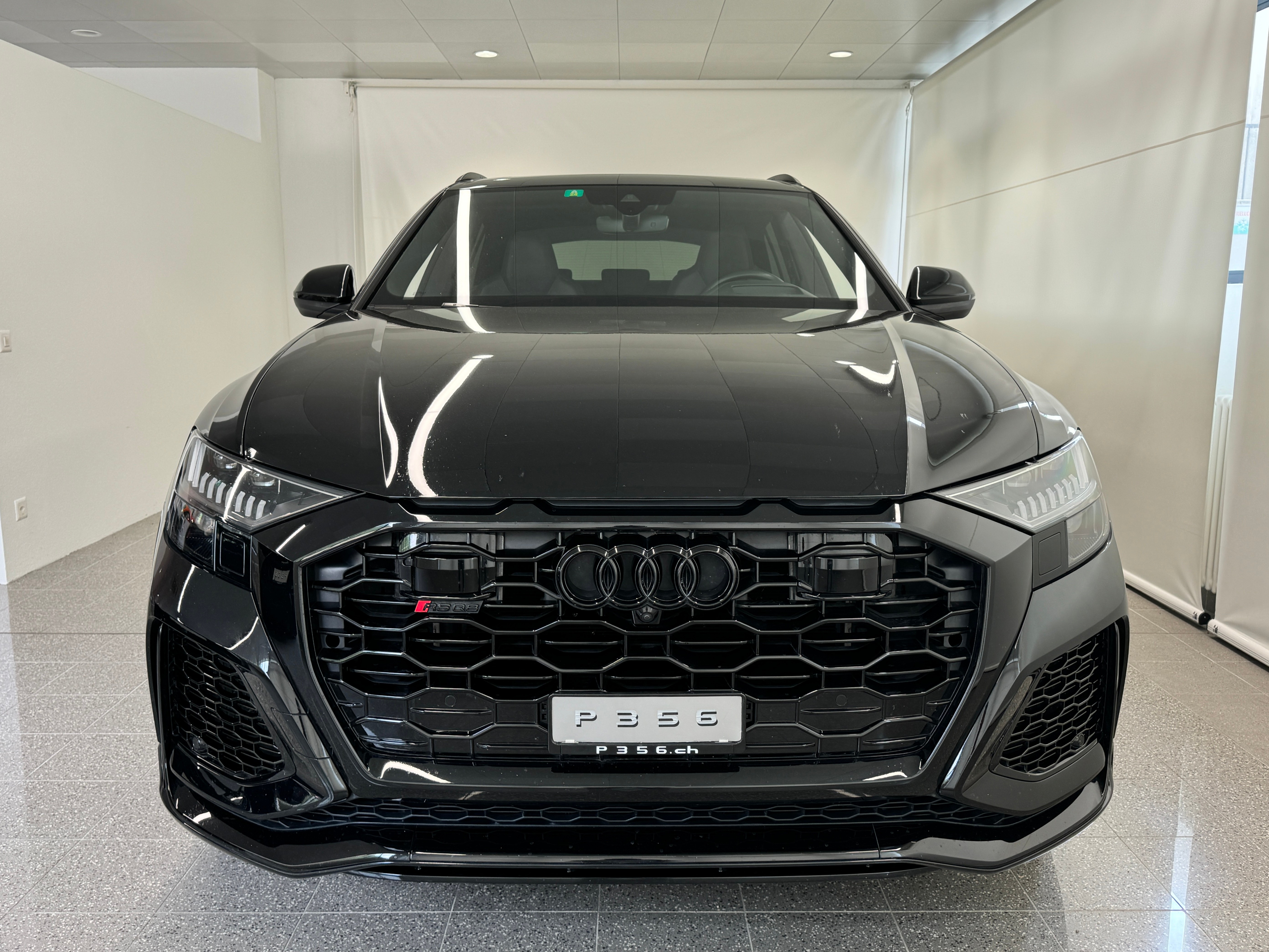 AUDI RSQ8 quattro tiptronic