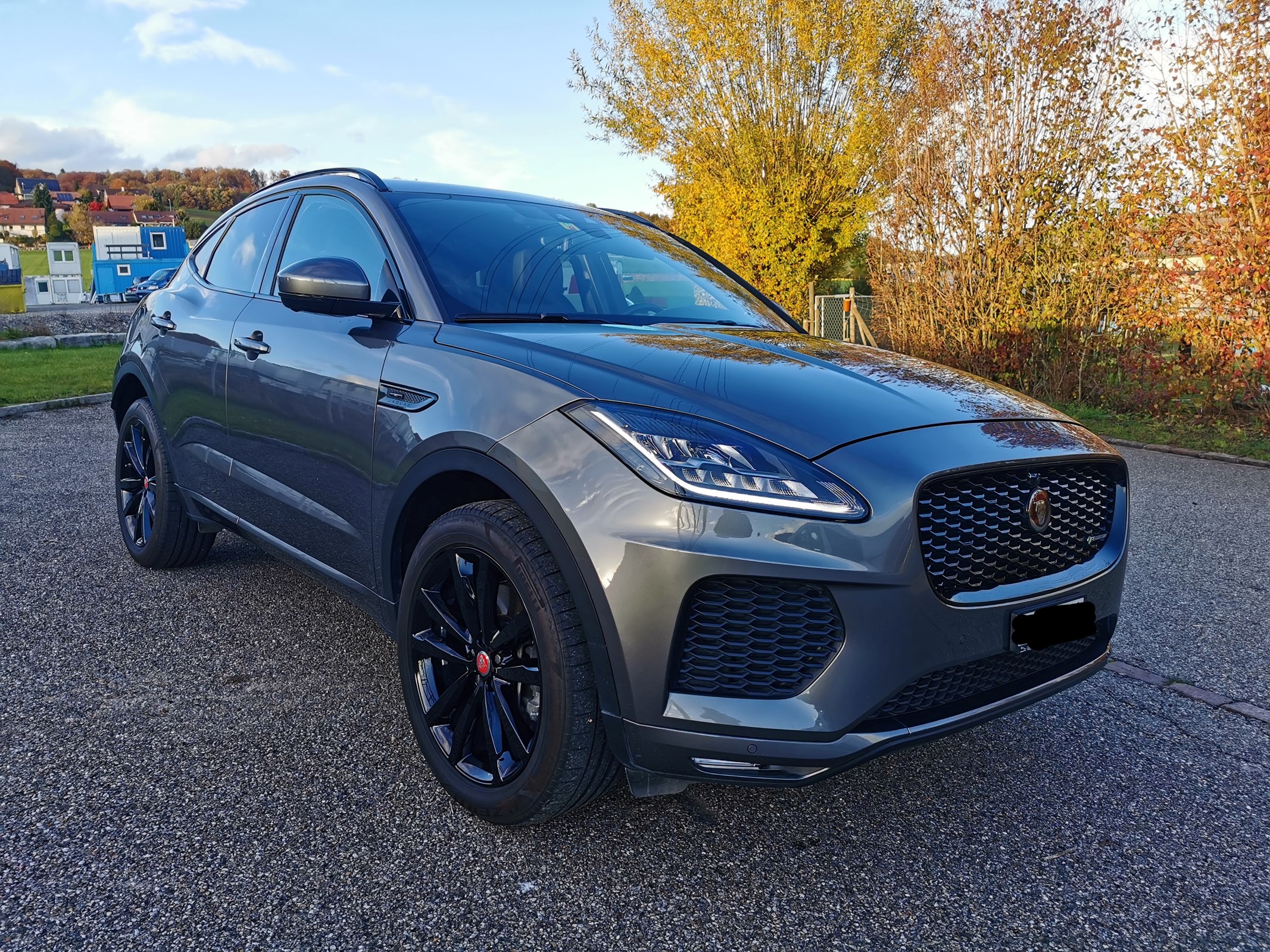 JAGUAR E-Pace 2.0 P250 R-Dynamic Chequered Flag AWD