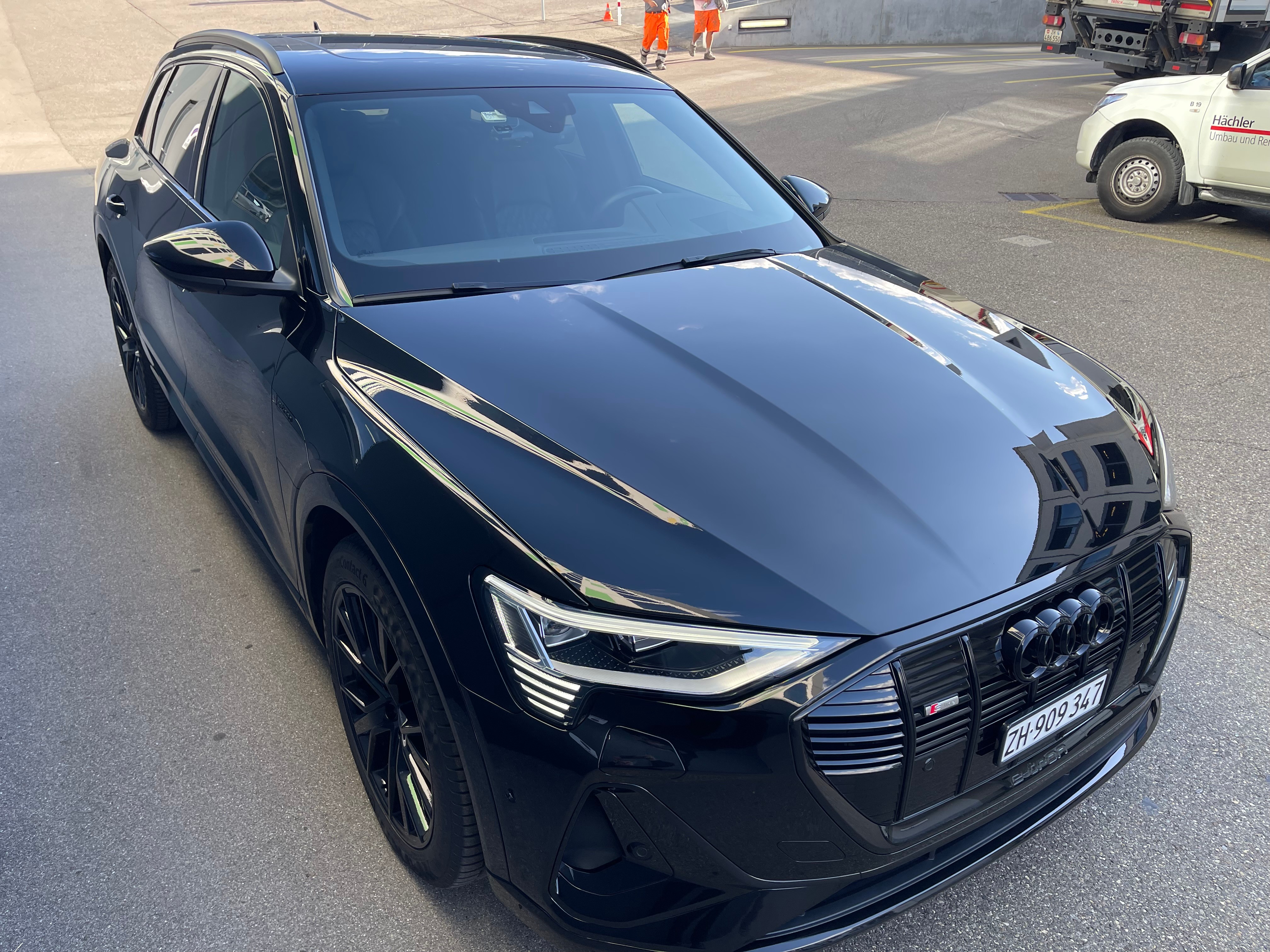 AUDI e-tron 55 S Line Black Edition quattro