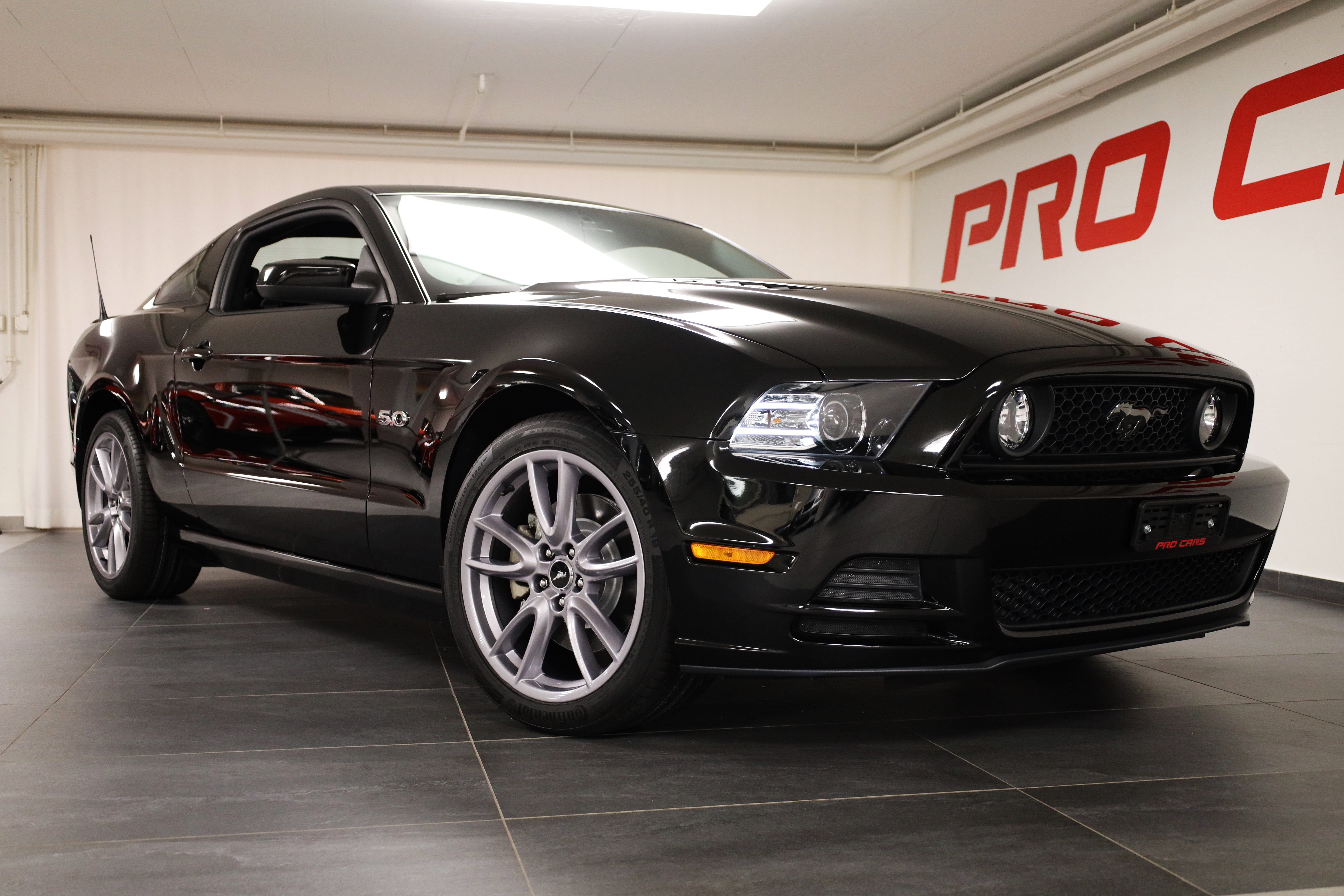 FORD Mustang 5.0 V8 GT 2013-Modell