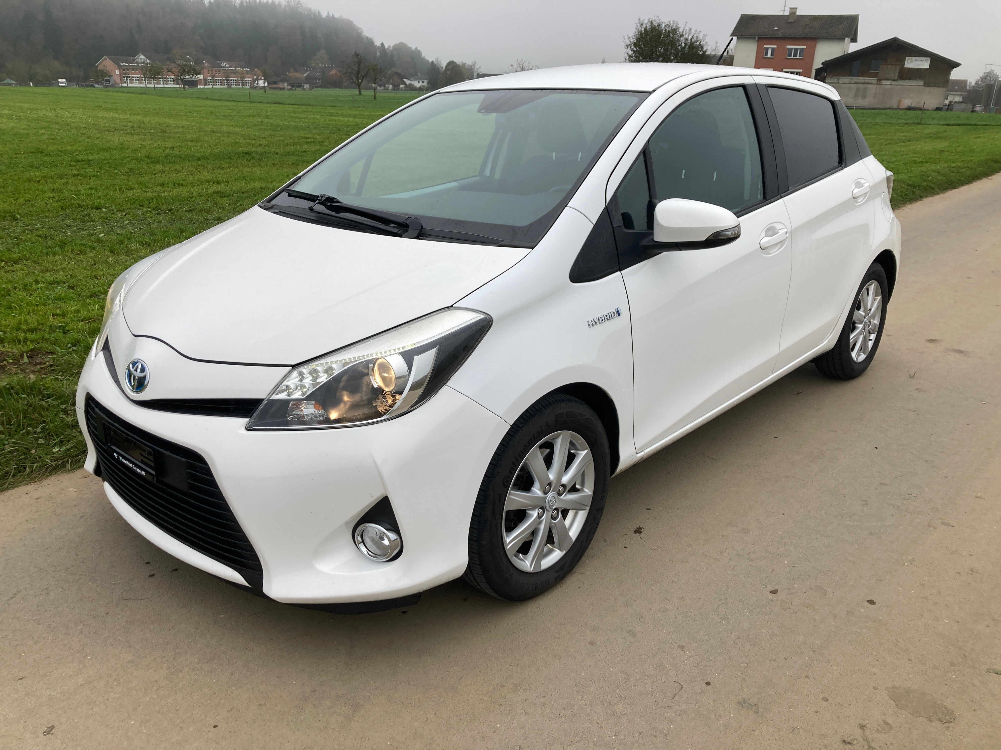 TOYOTA Yaris 1.5 VVT-i Hybrid Luna CVT