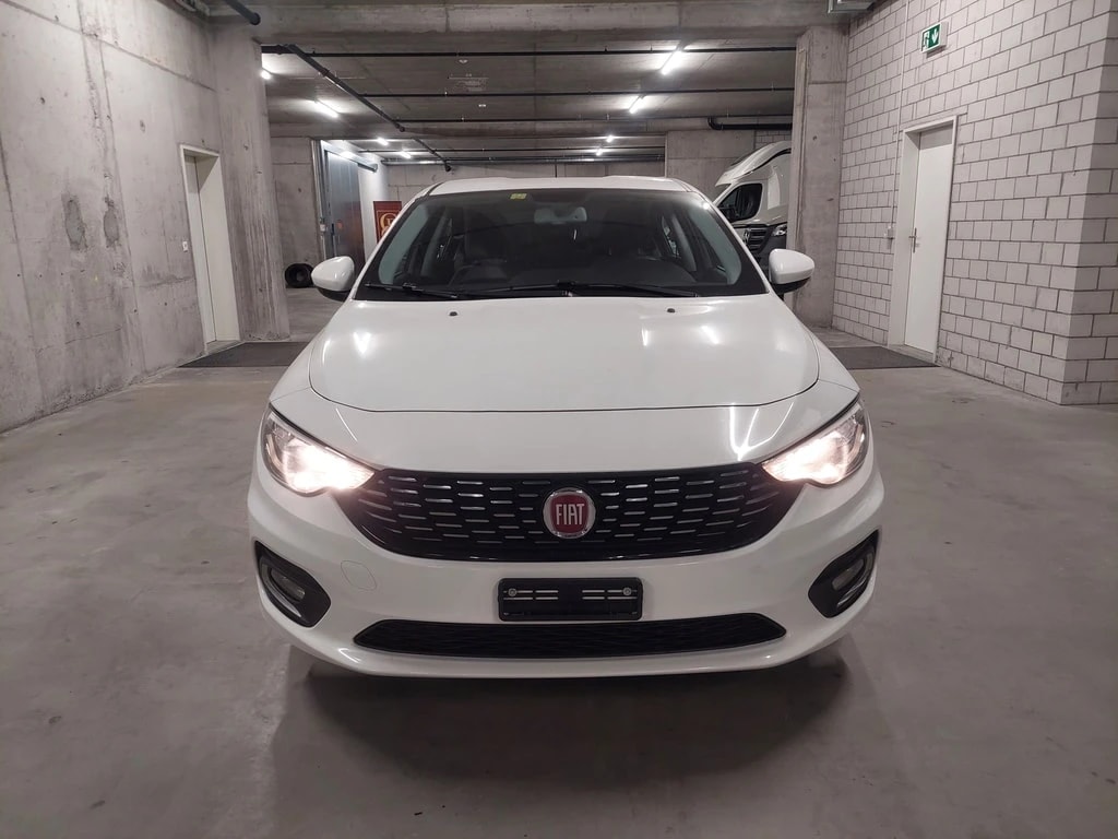 FIAT Tipo 1.6 MJ Opening Edition +