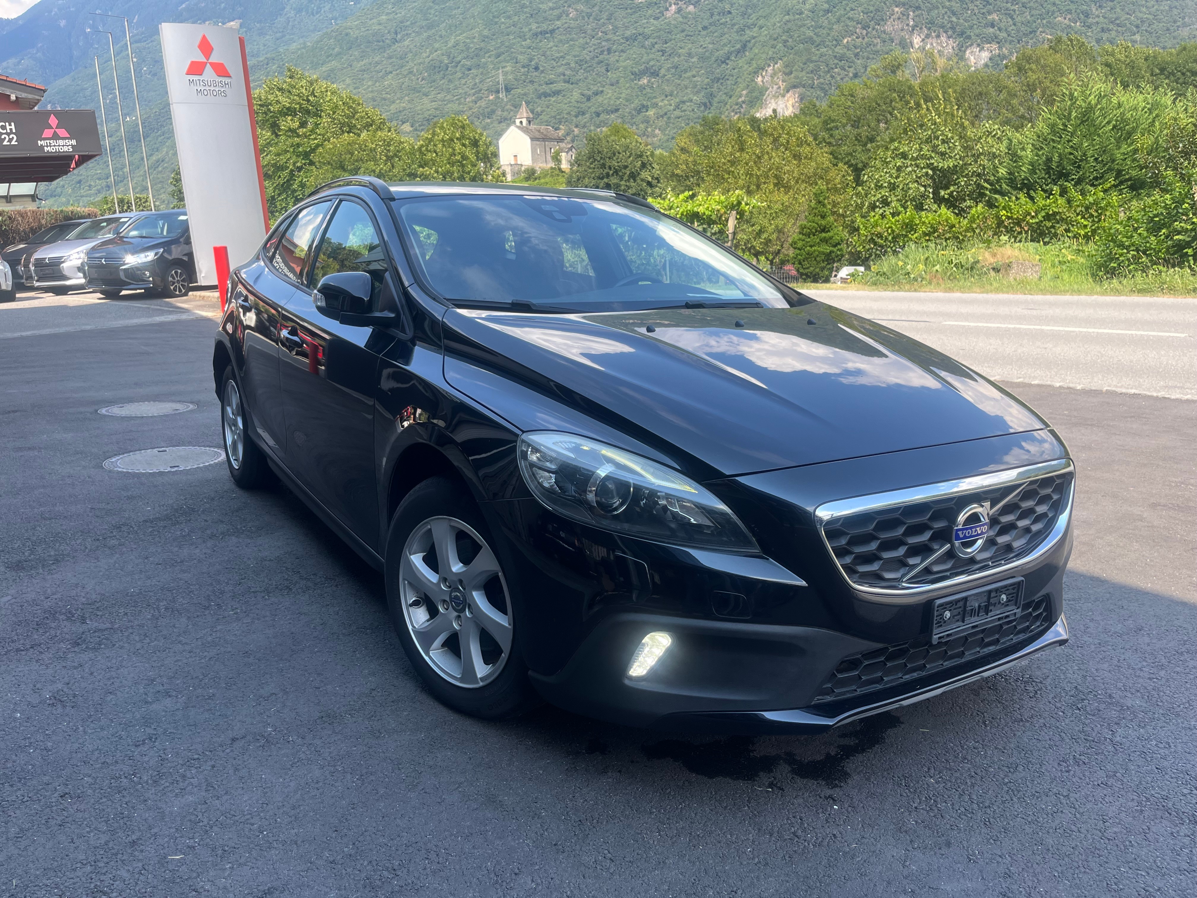 VOLVO V40 Cross Country D2 Momentum Powershift