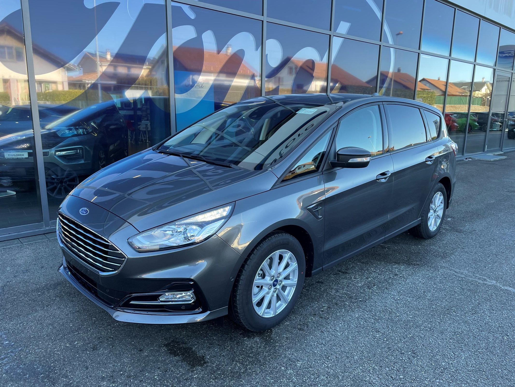 FORD S-Max 2.5 Hybrid Trend 7P FHEV