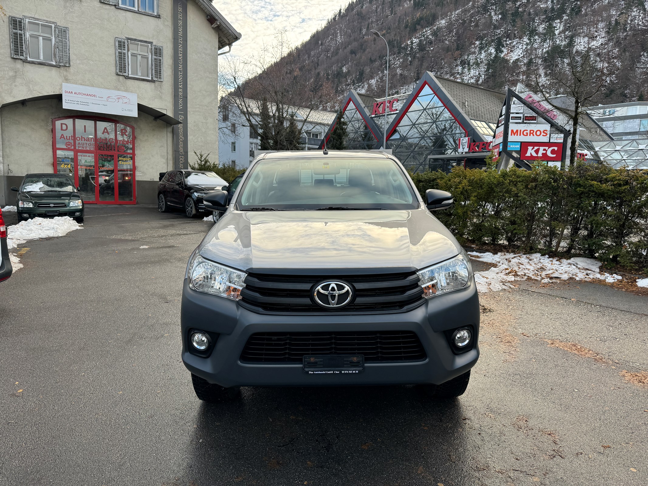 TOYOTA Hilux 2.4D-4D Sol DoubleCab 4x4