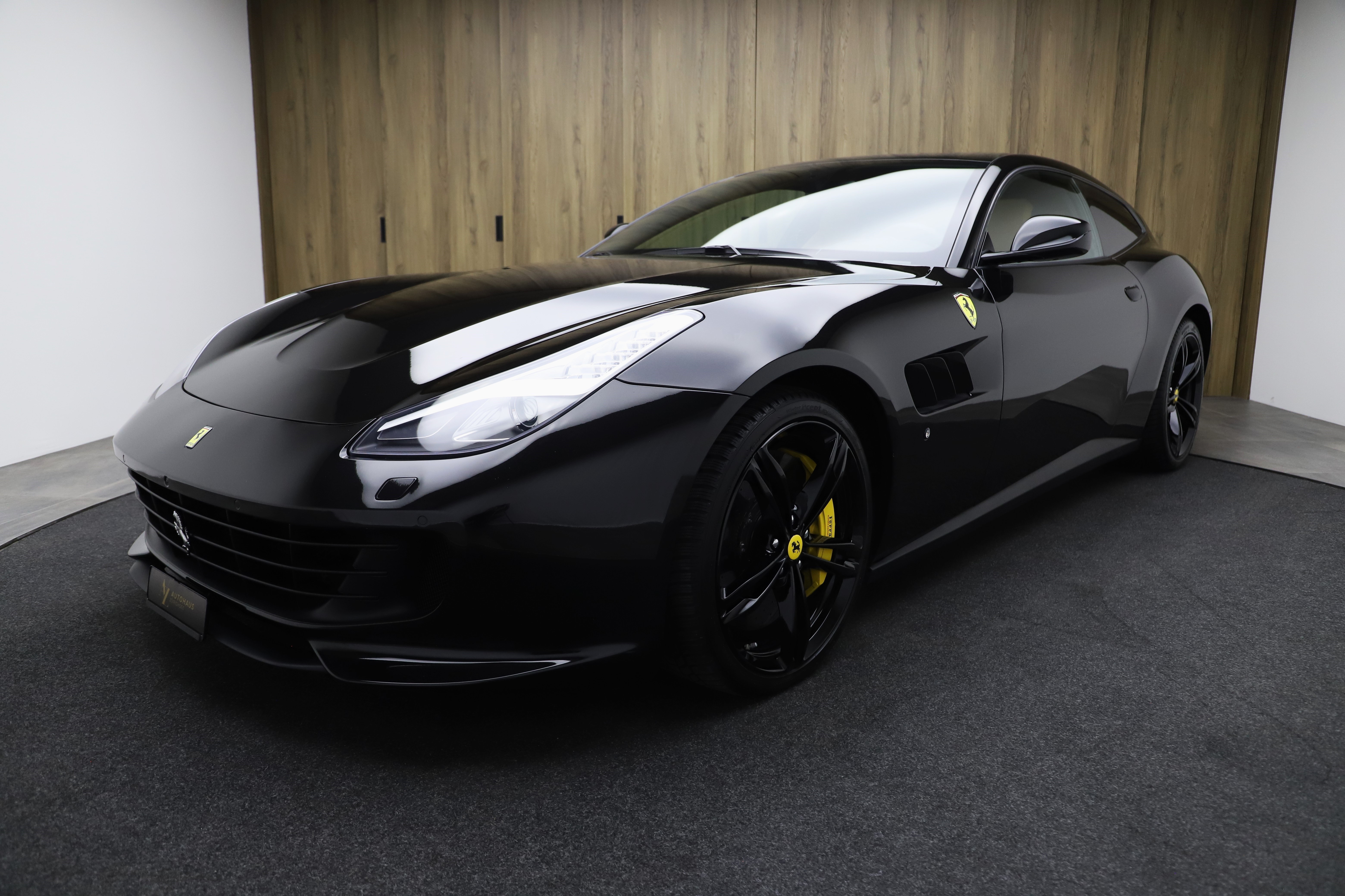 FERRARI GTC 4 Lusso