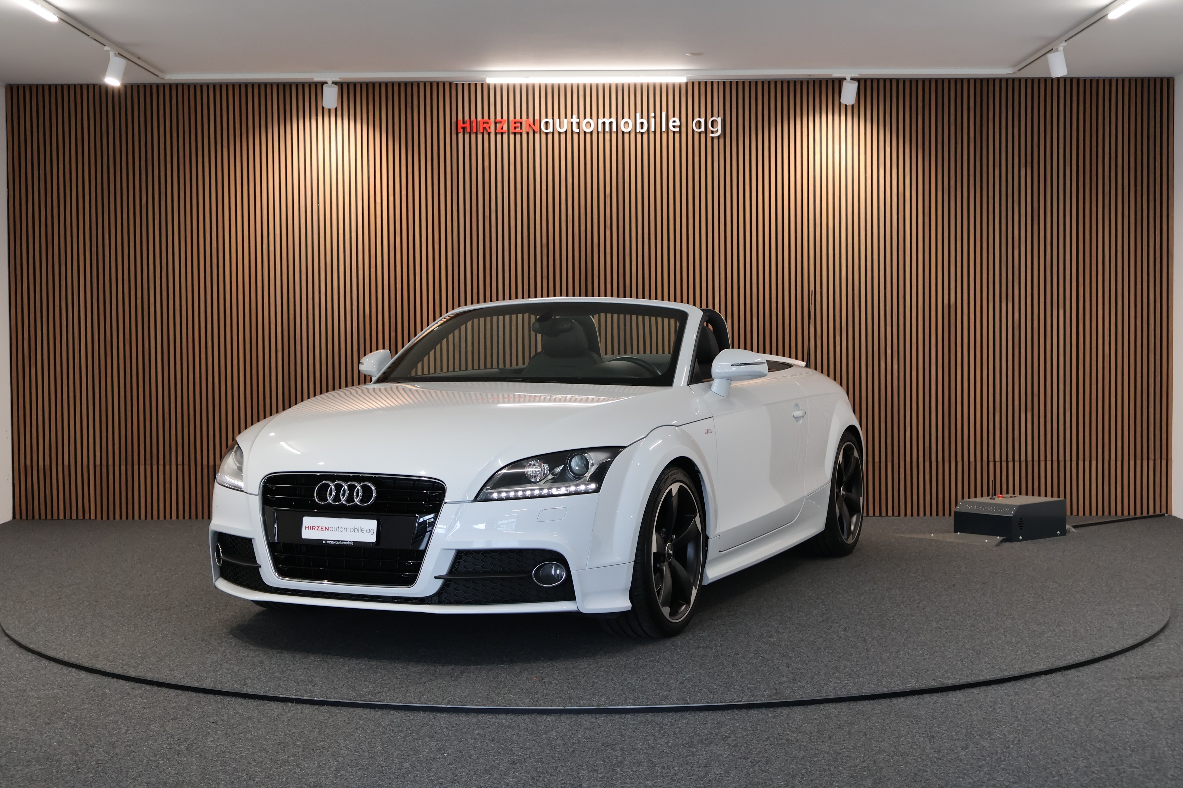 AUDI TT Roadster S Line 2.0 TFSI S-tronic