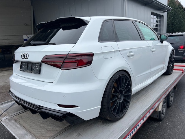 AUDI RS3 Limousine 2.5 TSI quattro S-tronic