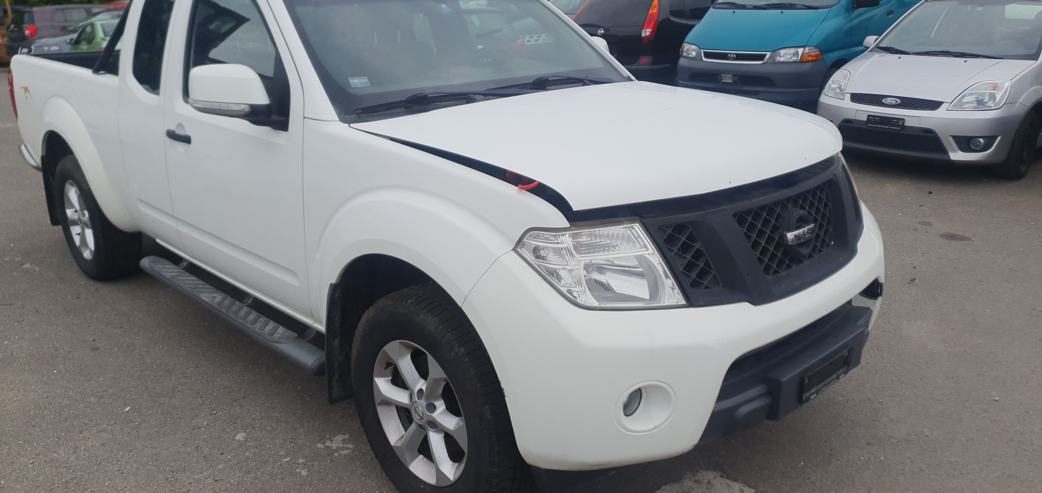 NISSAN Navara King Cab XE 2.5 dCi 4WD