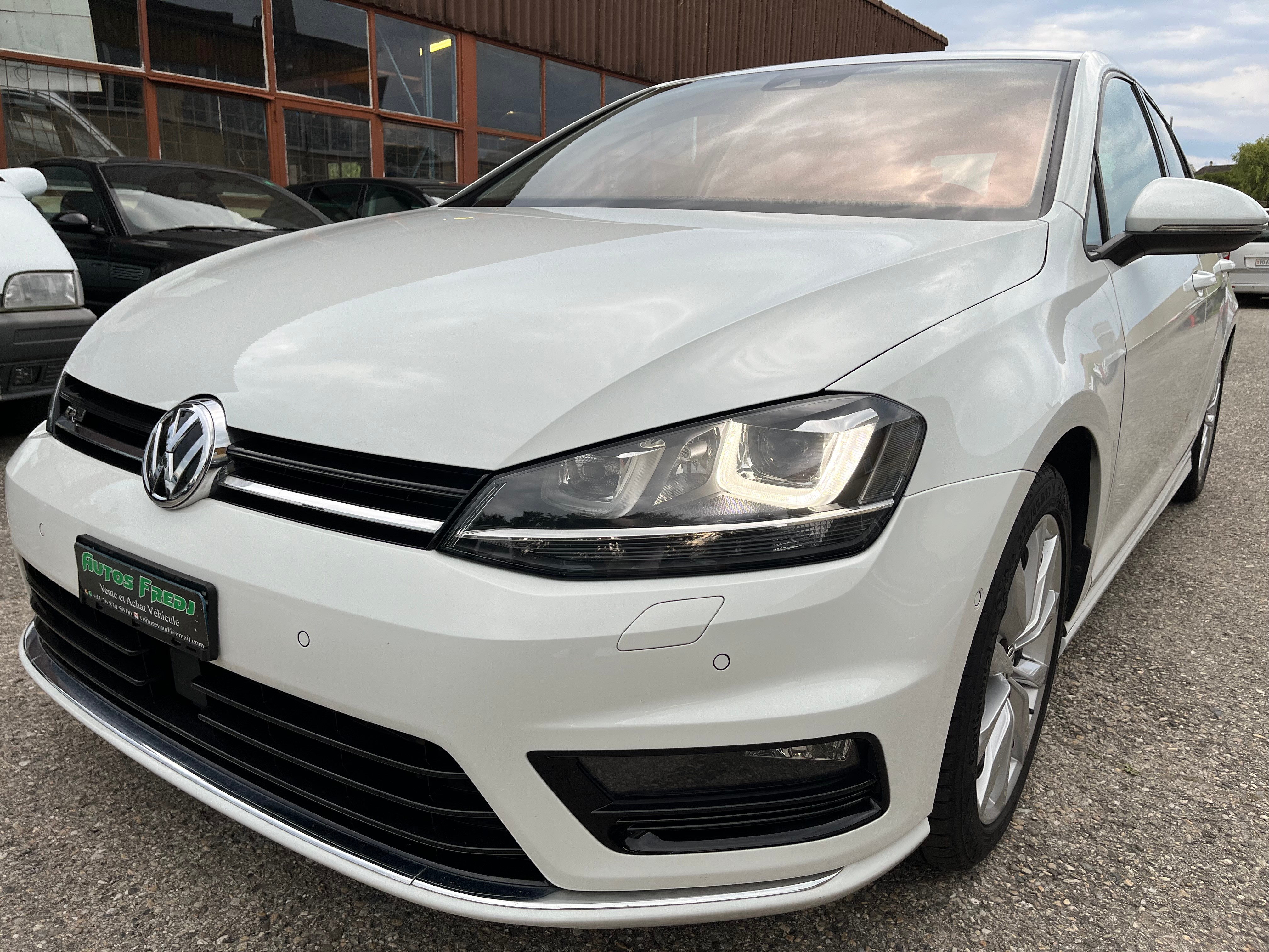 VW Golf 2.0 TDI R-Line Design 4Motion