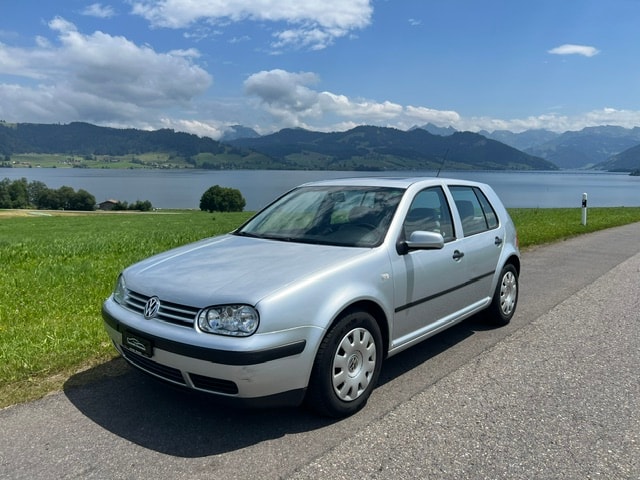 VW GOLF