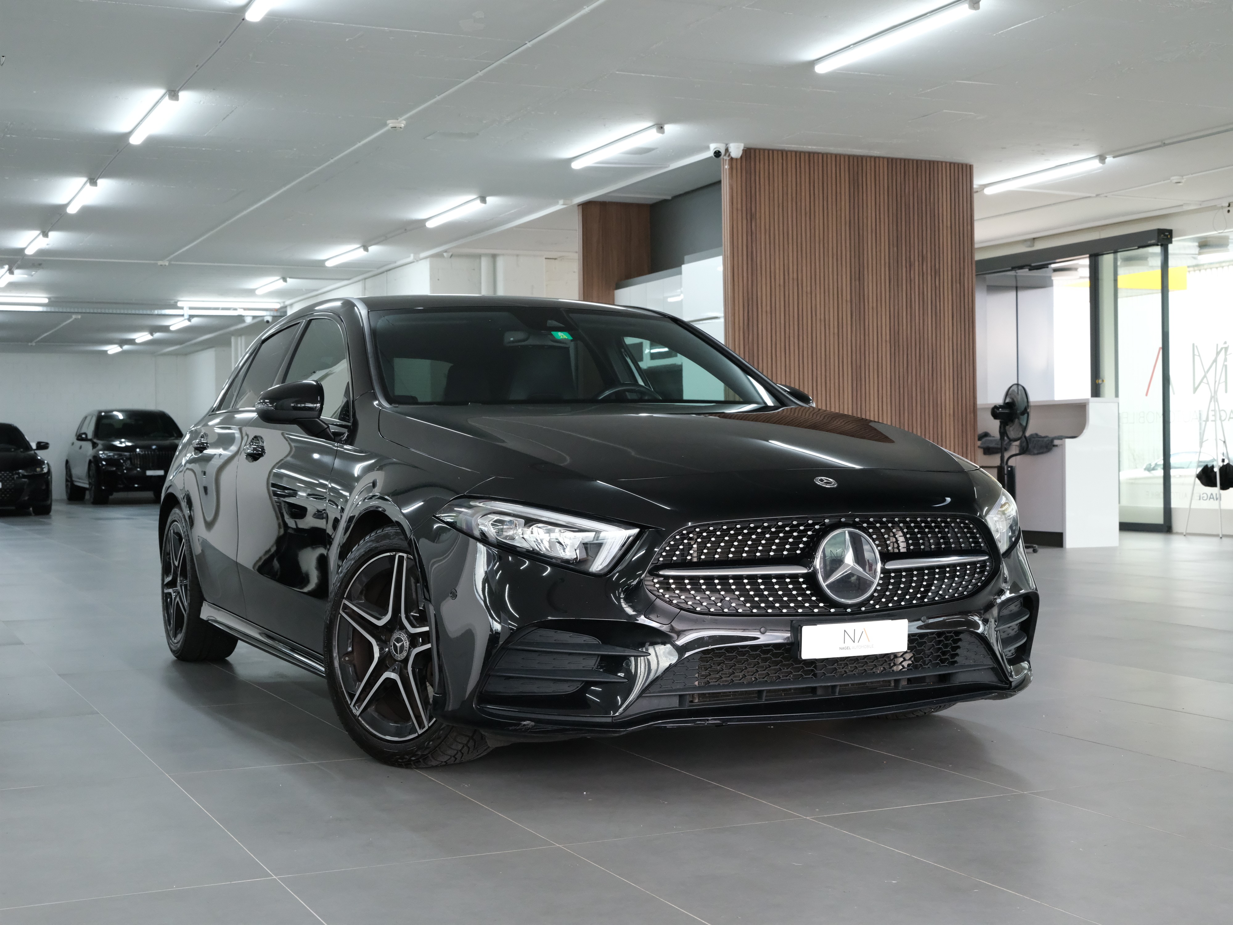 MERCEDES-BENZ A 220 AMG Line 7G-DCT