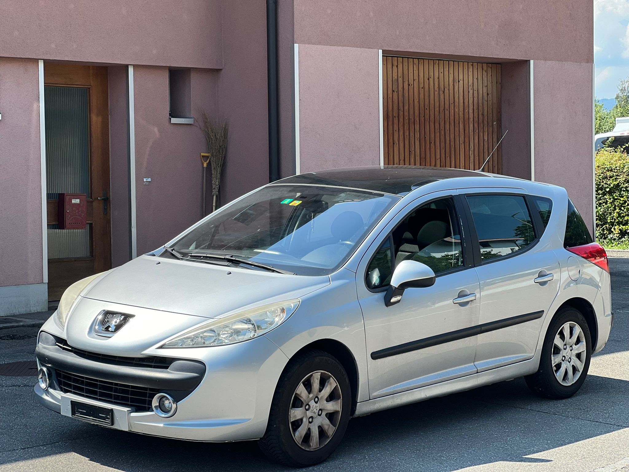 PEUGEOT 207 SW 1.6 16V Sport