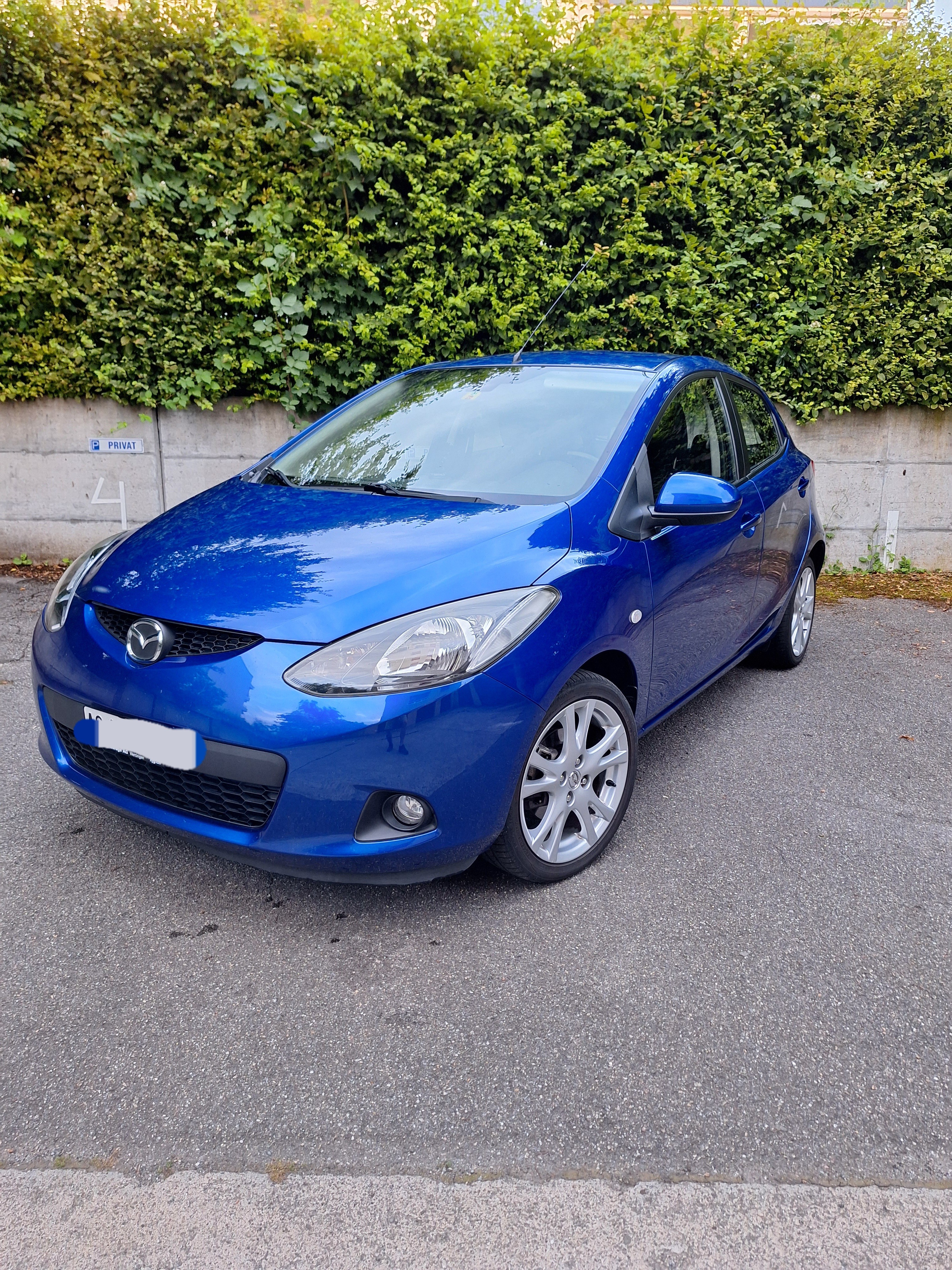 MAZDA 2 1.3i 16V Exclusive