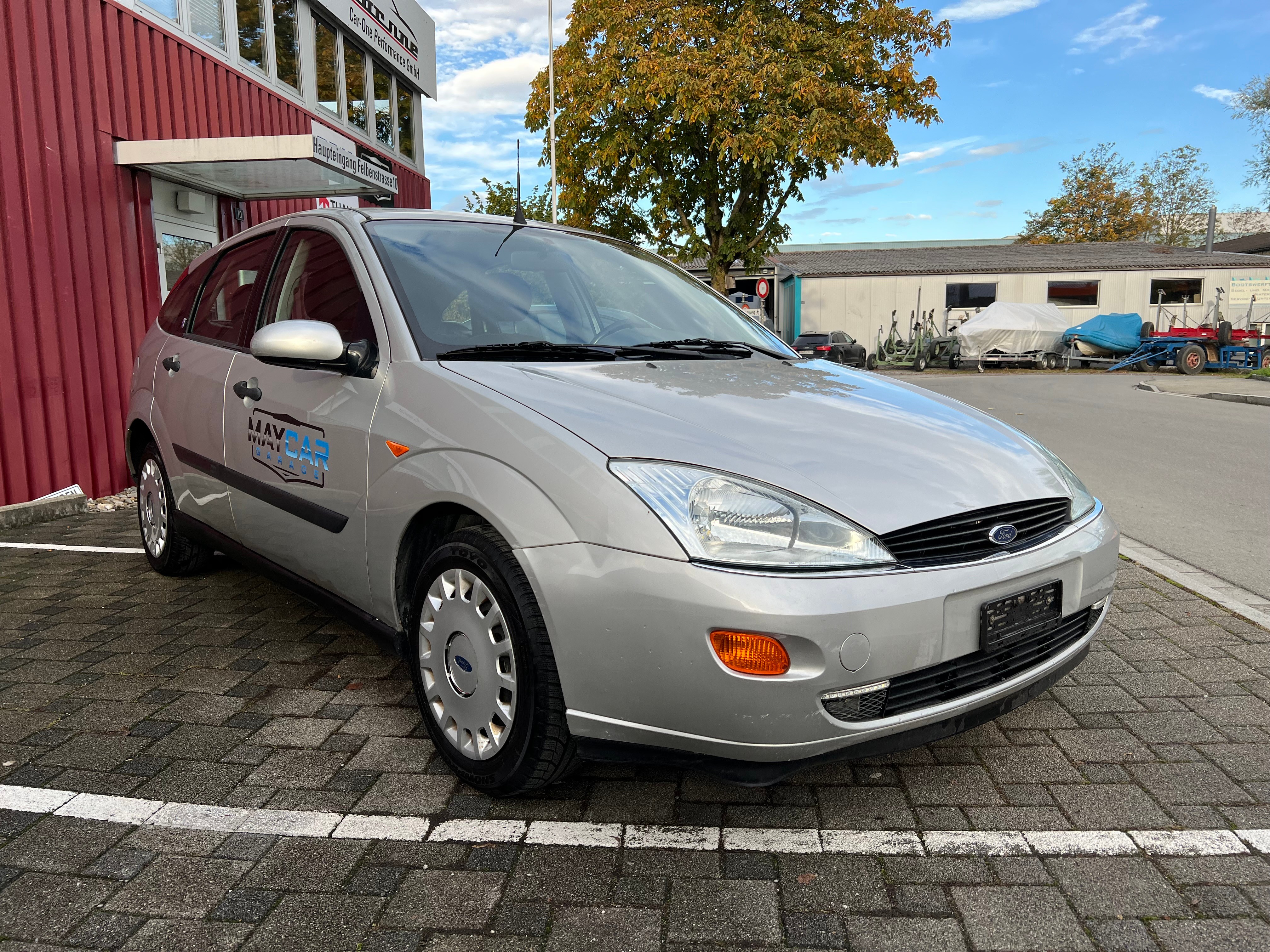 FORD Focus 1.6i 16V Ghia