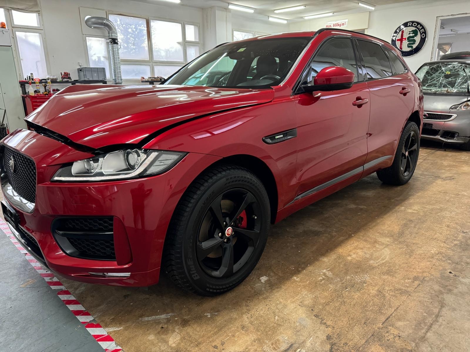 JAGUAR F-Pace 3.0 TDV6 Pure AWD Automatik