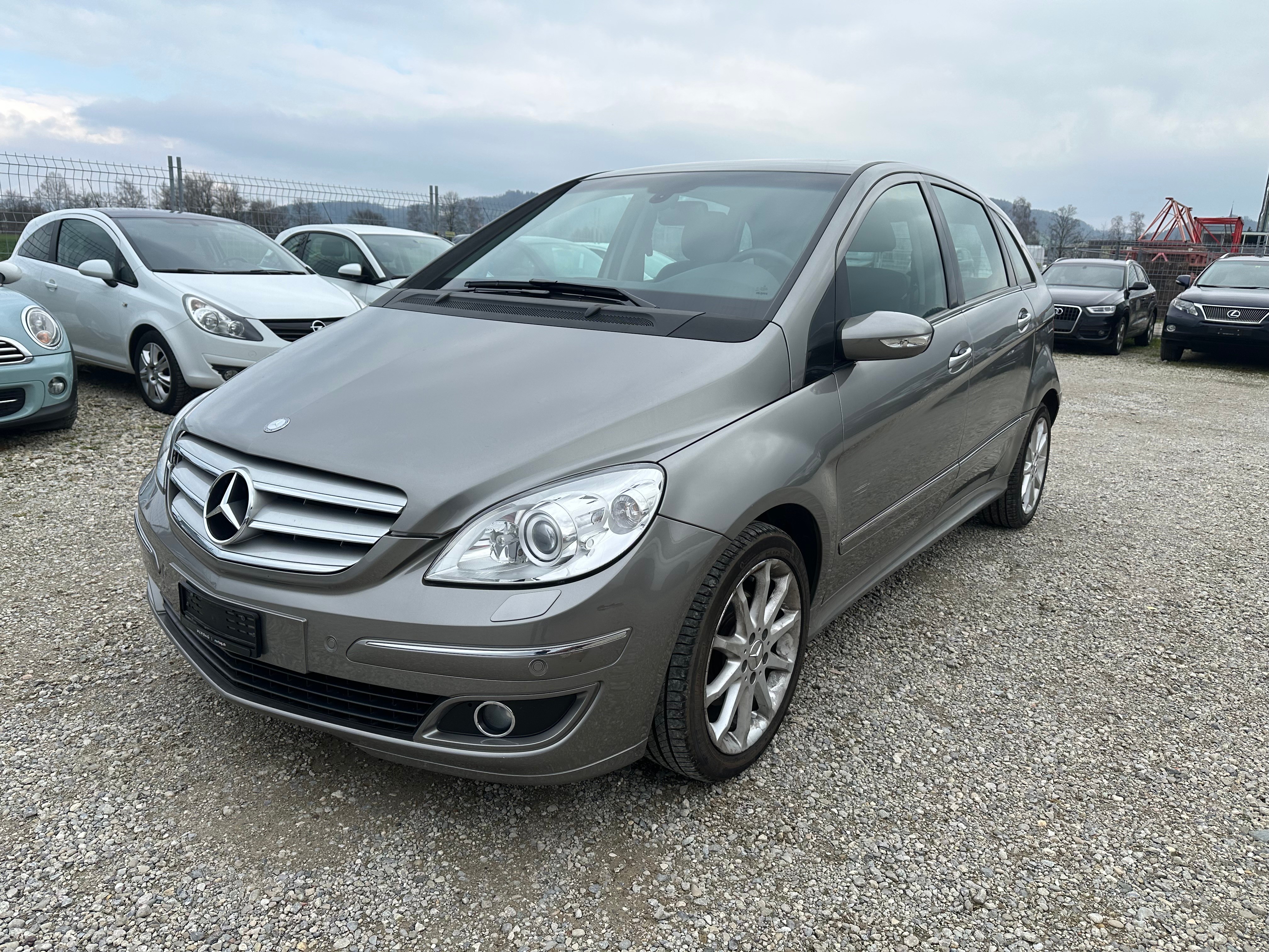 MERCEDES-BENZ B 200 T