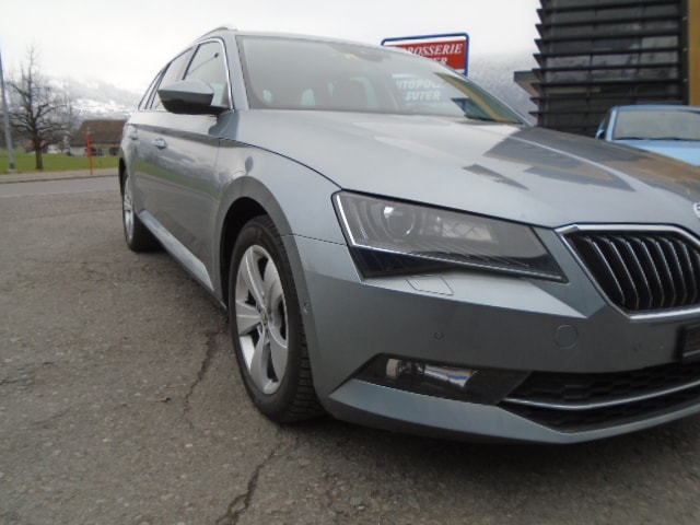 SKODA Superb Combi 2.0 TDi Style 4x4 DSG