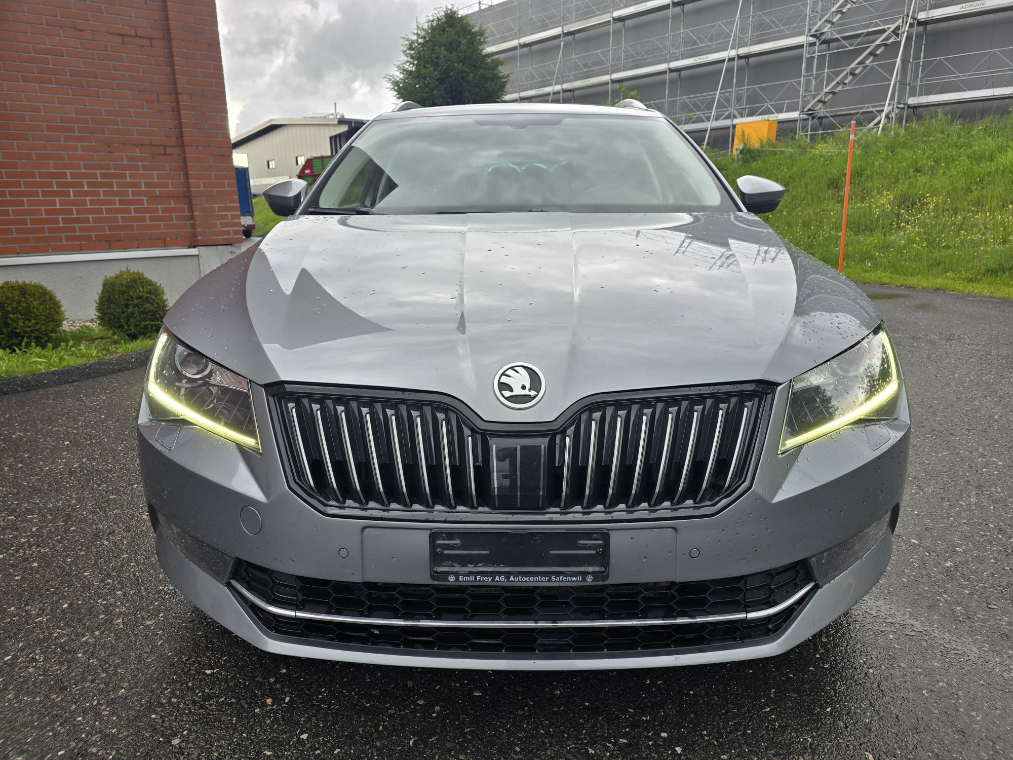 SKODA Superb Combi 2.0 TDi Ambition 4x4 DSG