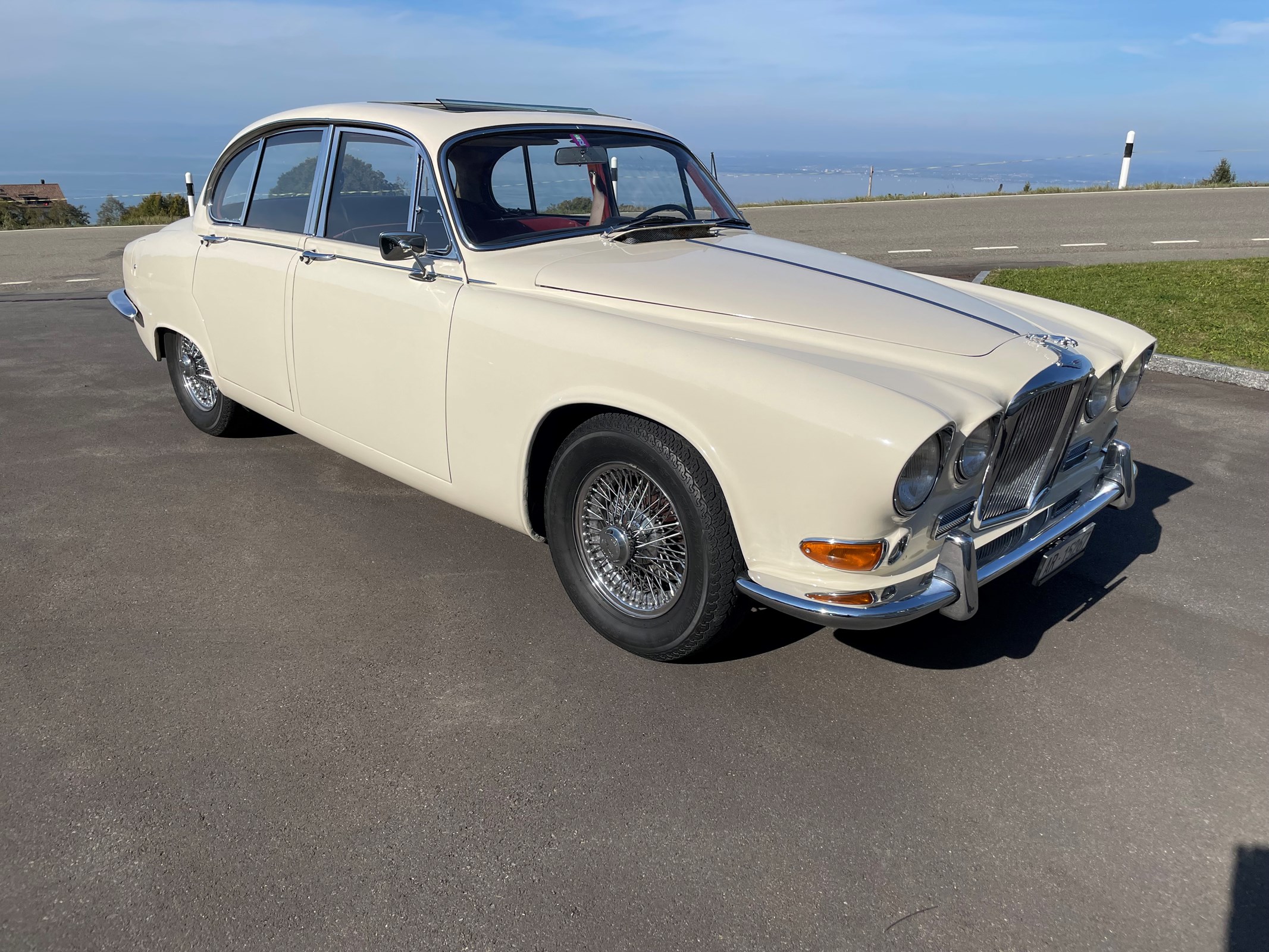 JAGUAR 420