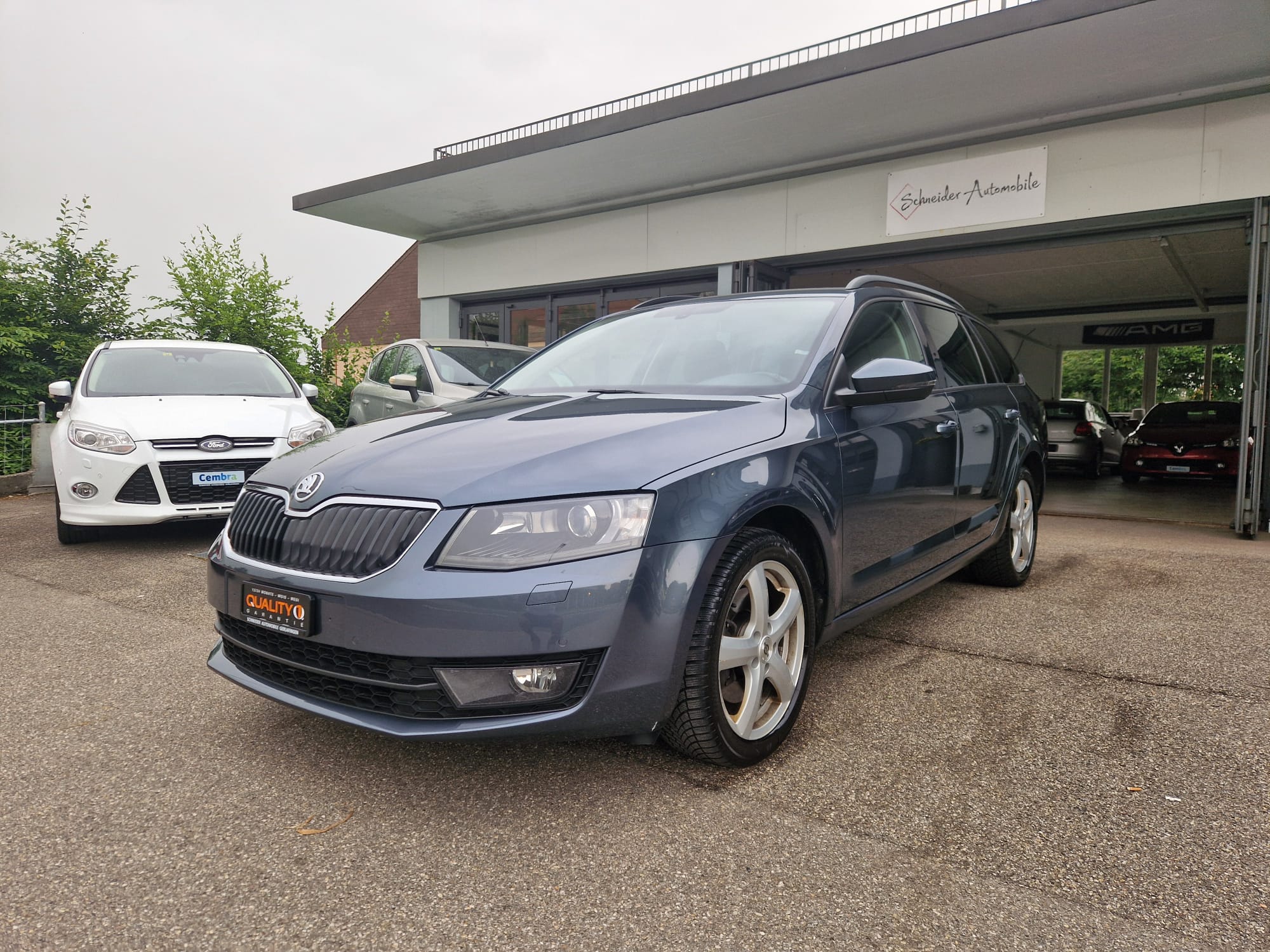 SKODA Octavia Combi 2.0 TDI Elegance 4x4 DSG