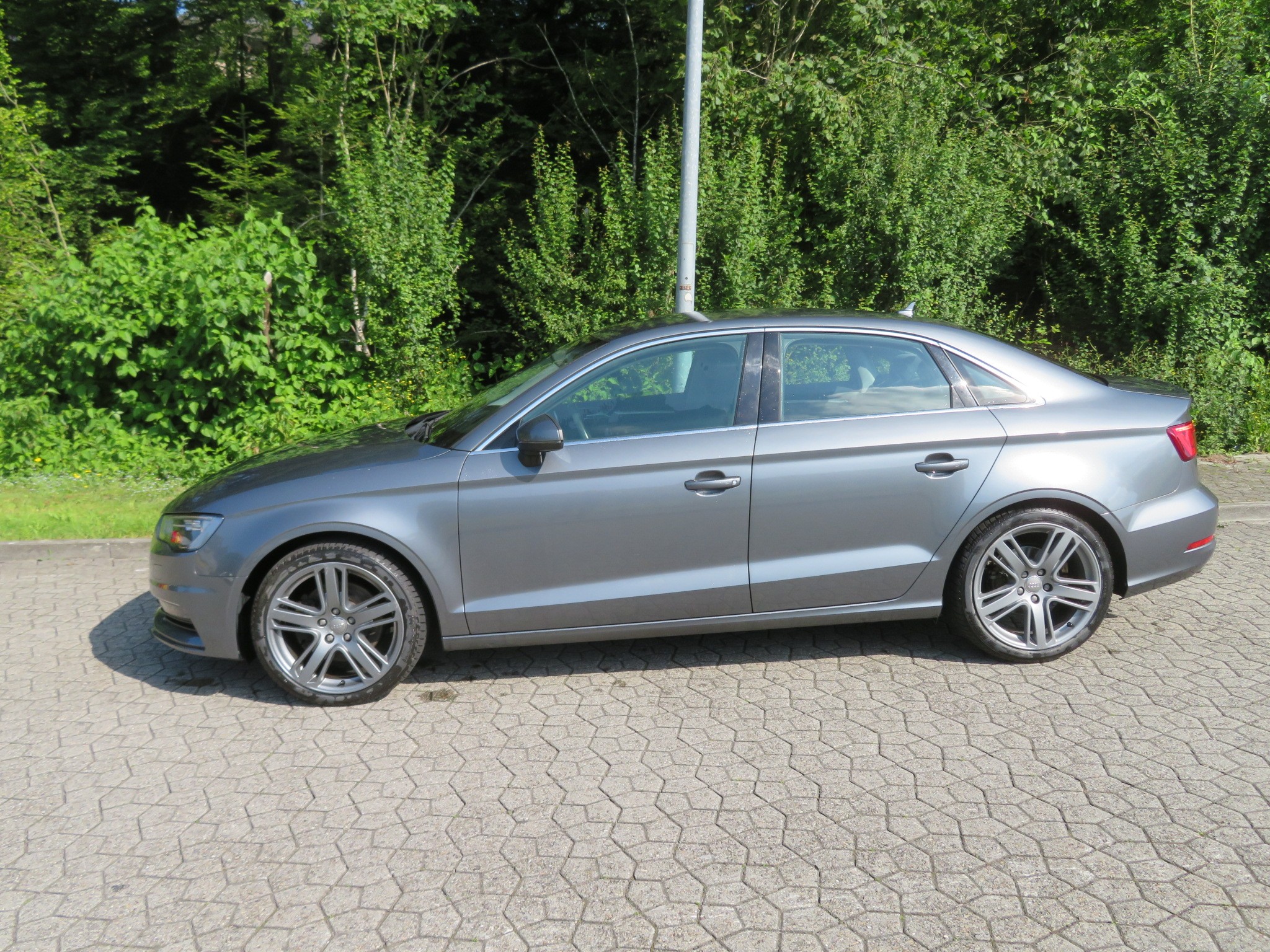 AUDI A3 Sedan 1.8 TFSI Attraction S-tronic