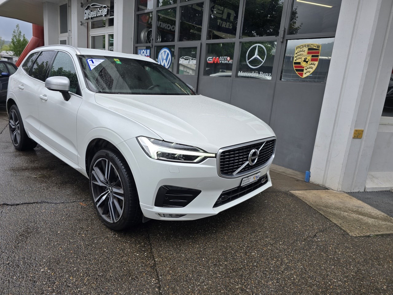 VOLVO XC60 D4 AWD R-Design Geartronic