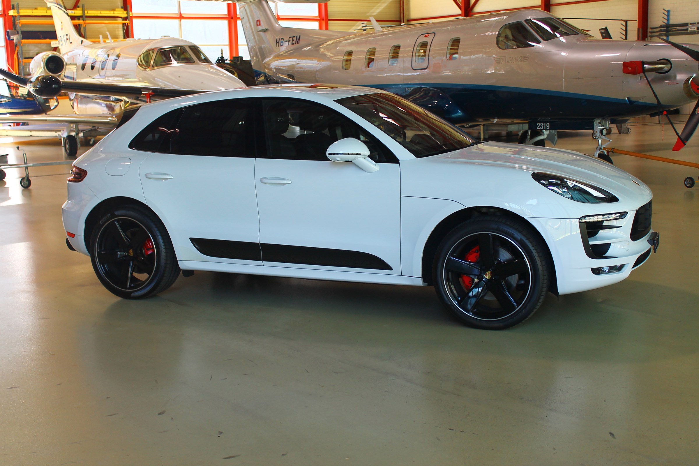 PORSCHE Macan GTS PDK