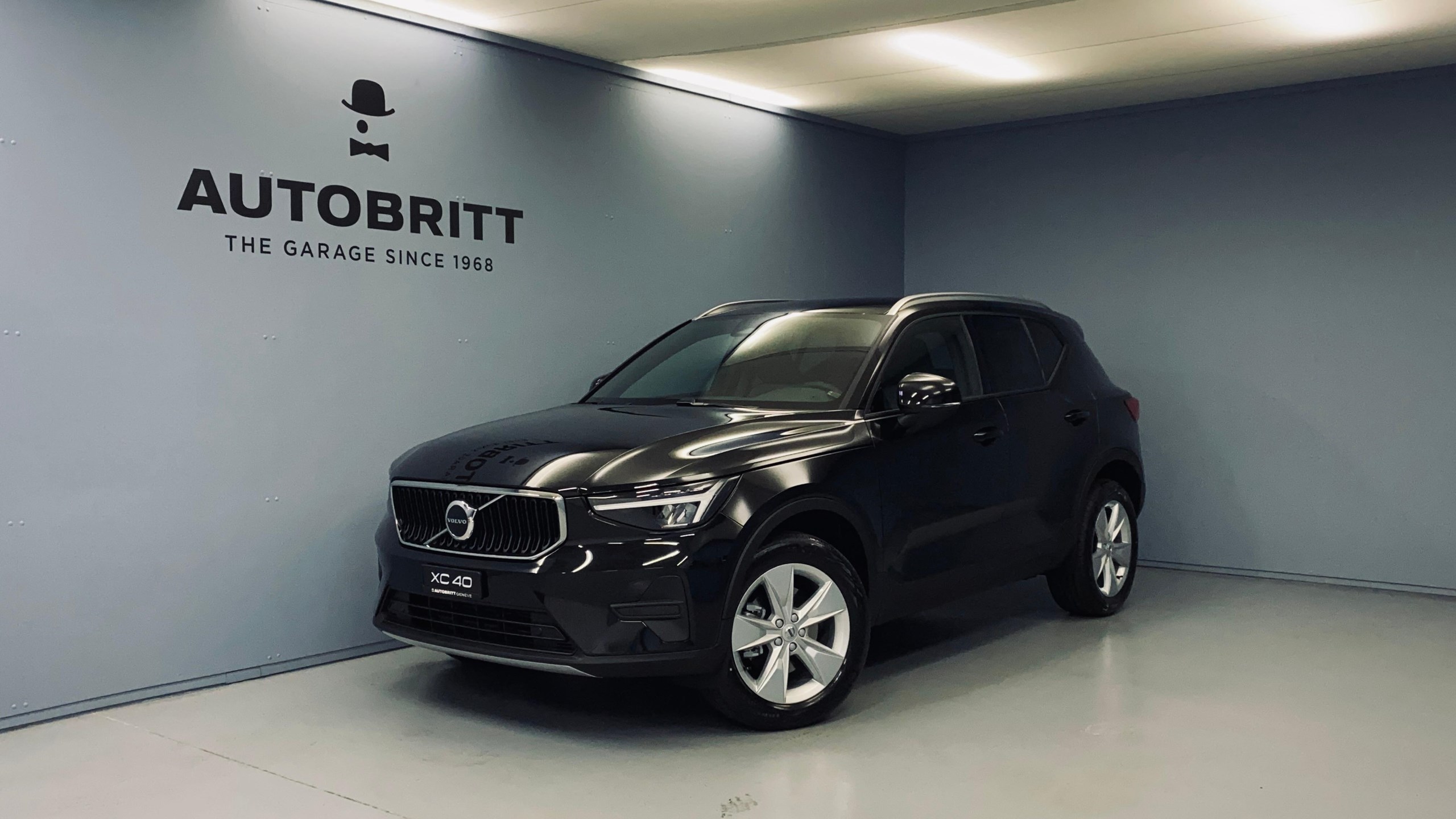 VOLVO XC40 2.0 B4 MH Momentum AWD