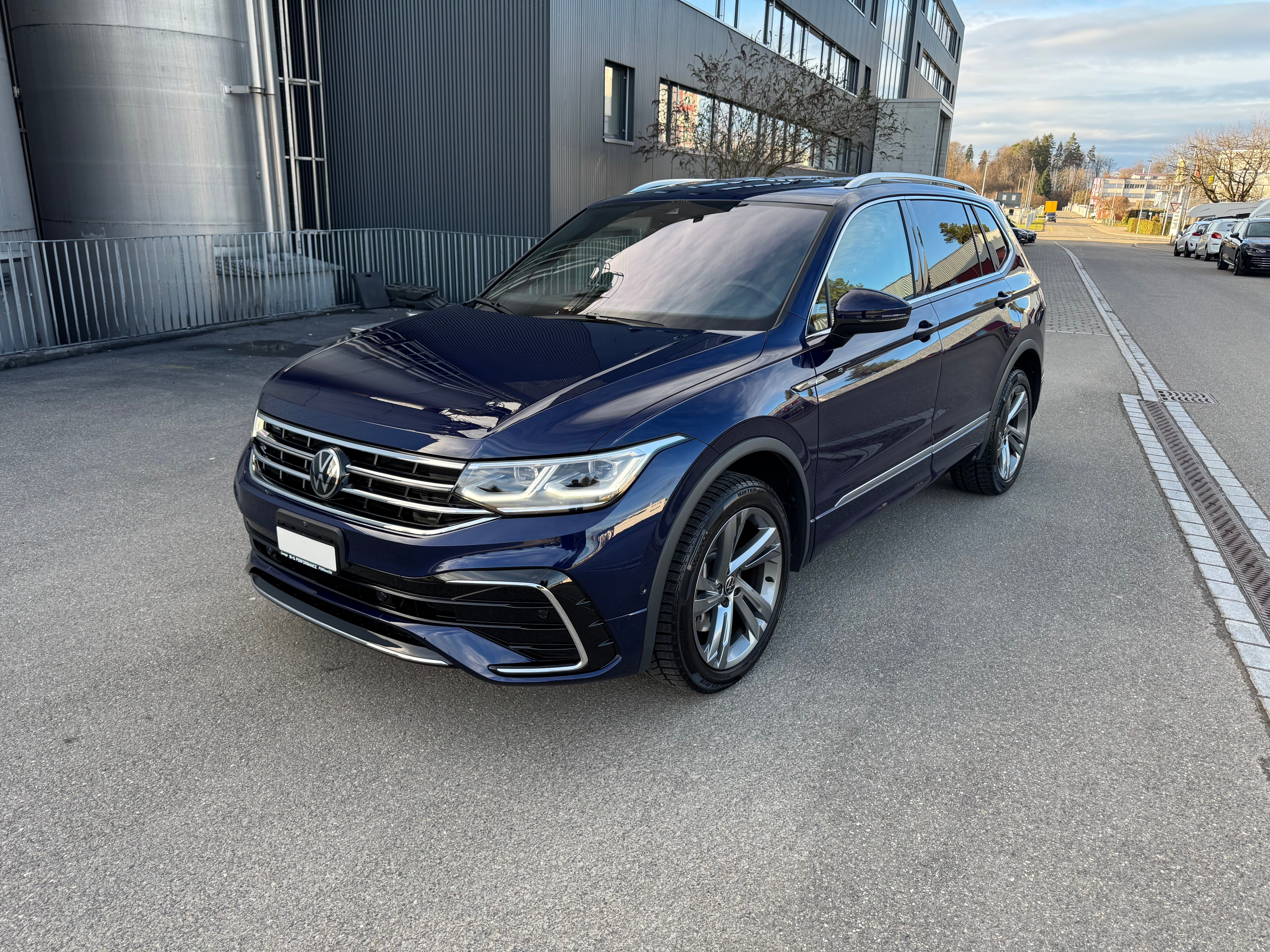 VW Tiguan Allspace 2.0TSI R-Line 4Motion DSG