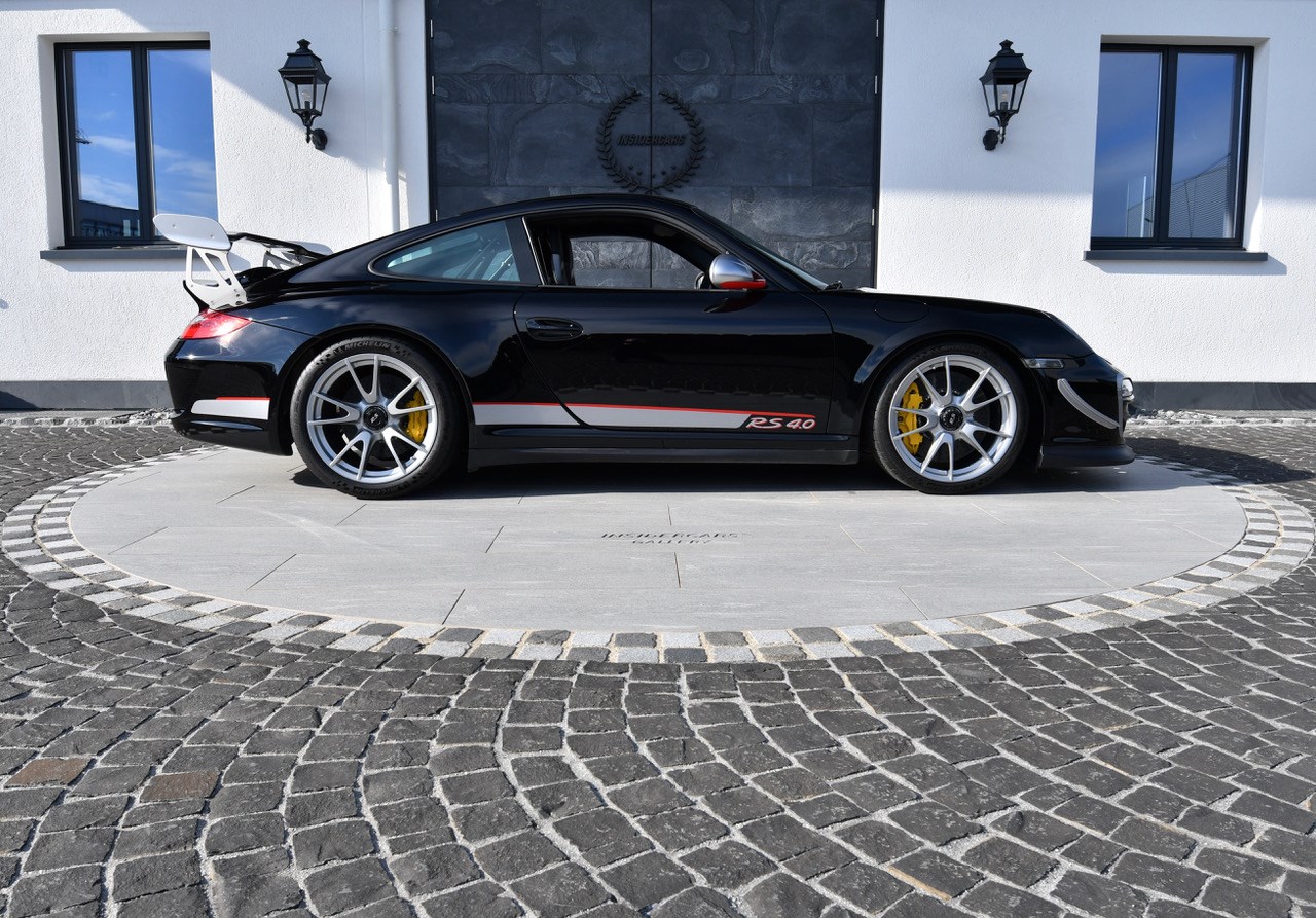 PORSCHE 911 GT3 RS